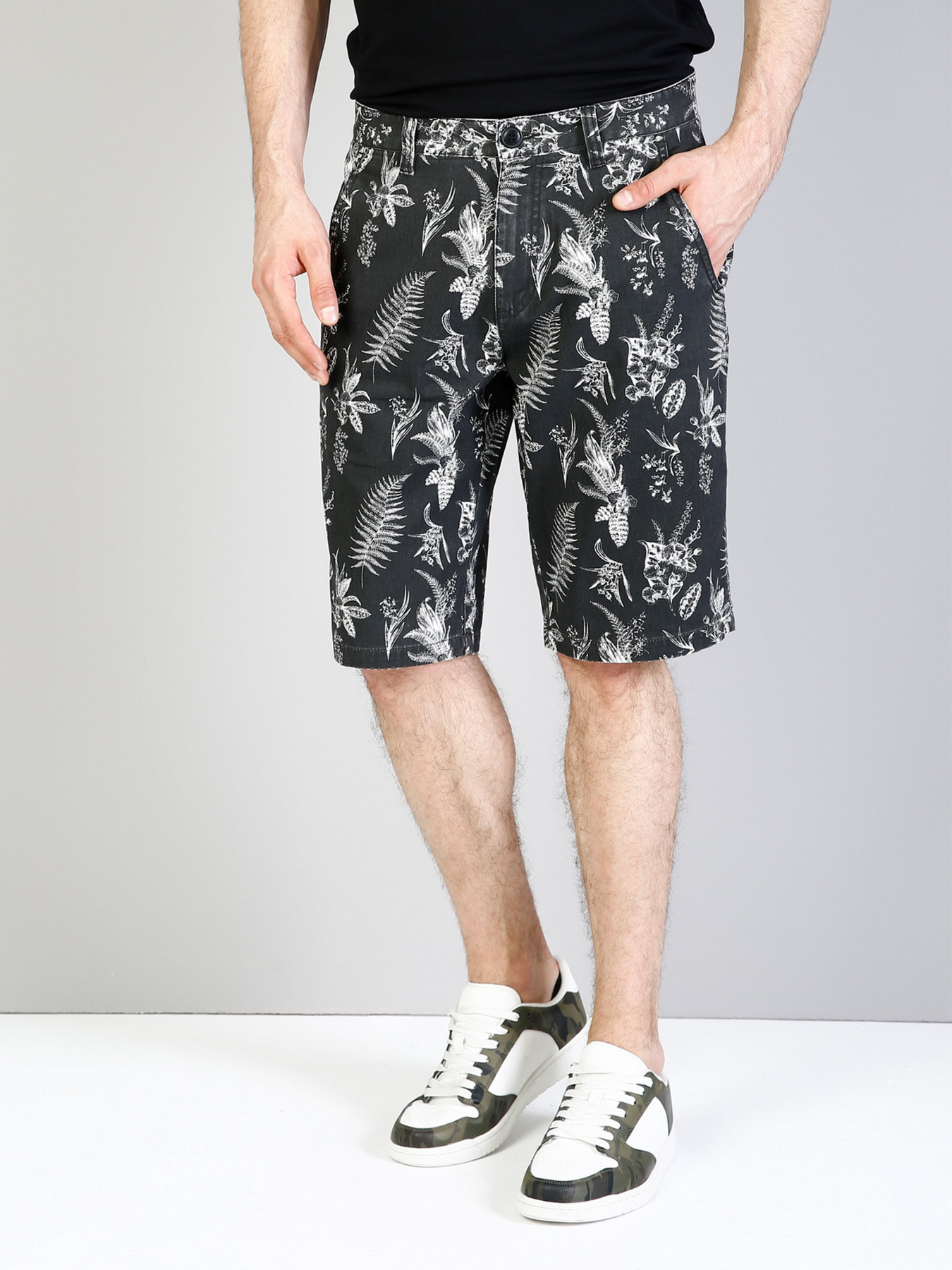 Шорти Colin’s модель CL1033268BLK Фото