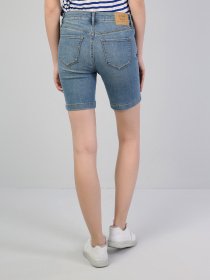 Джинсовые шорты Colin’s модель CL1036045DN05326 Джинсовые шорты Colin’s модель CL1036045DN05326 Фото