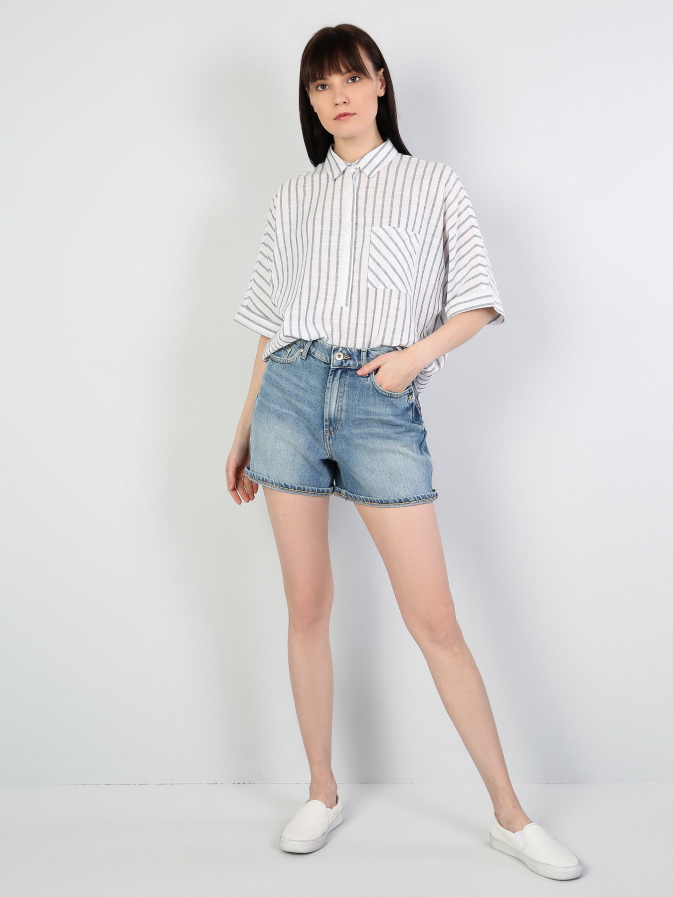 Шорты джинсовые Colin’s модель CL1043972DN03547 Фото