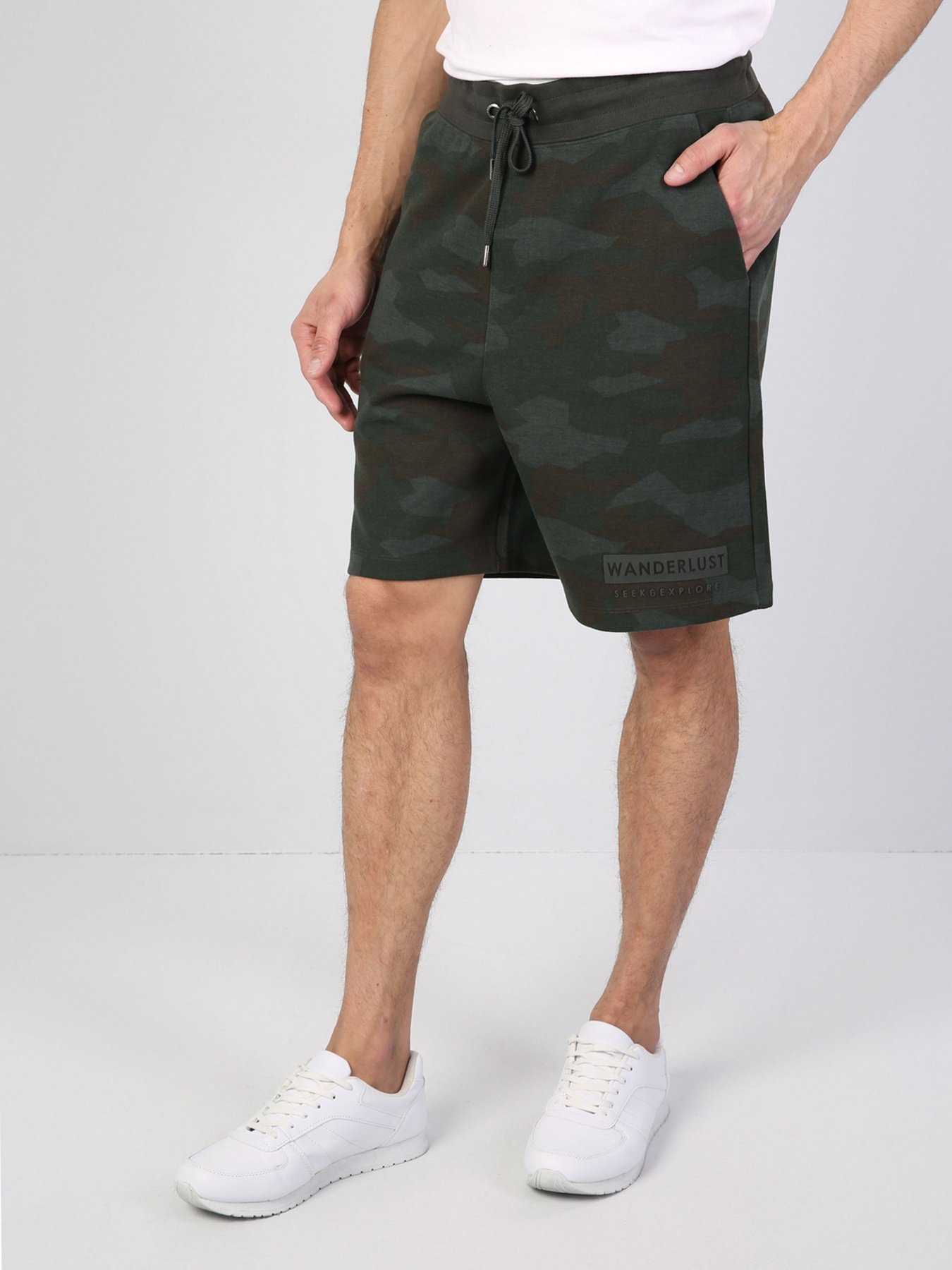 Повседневные шорты Colin’s модель CL1044224KHA Фото