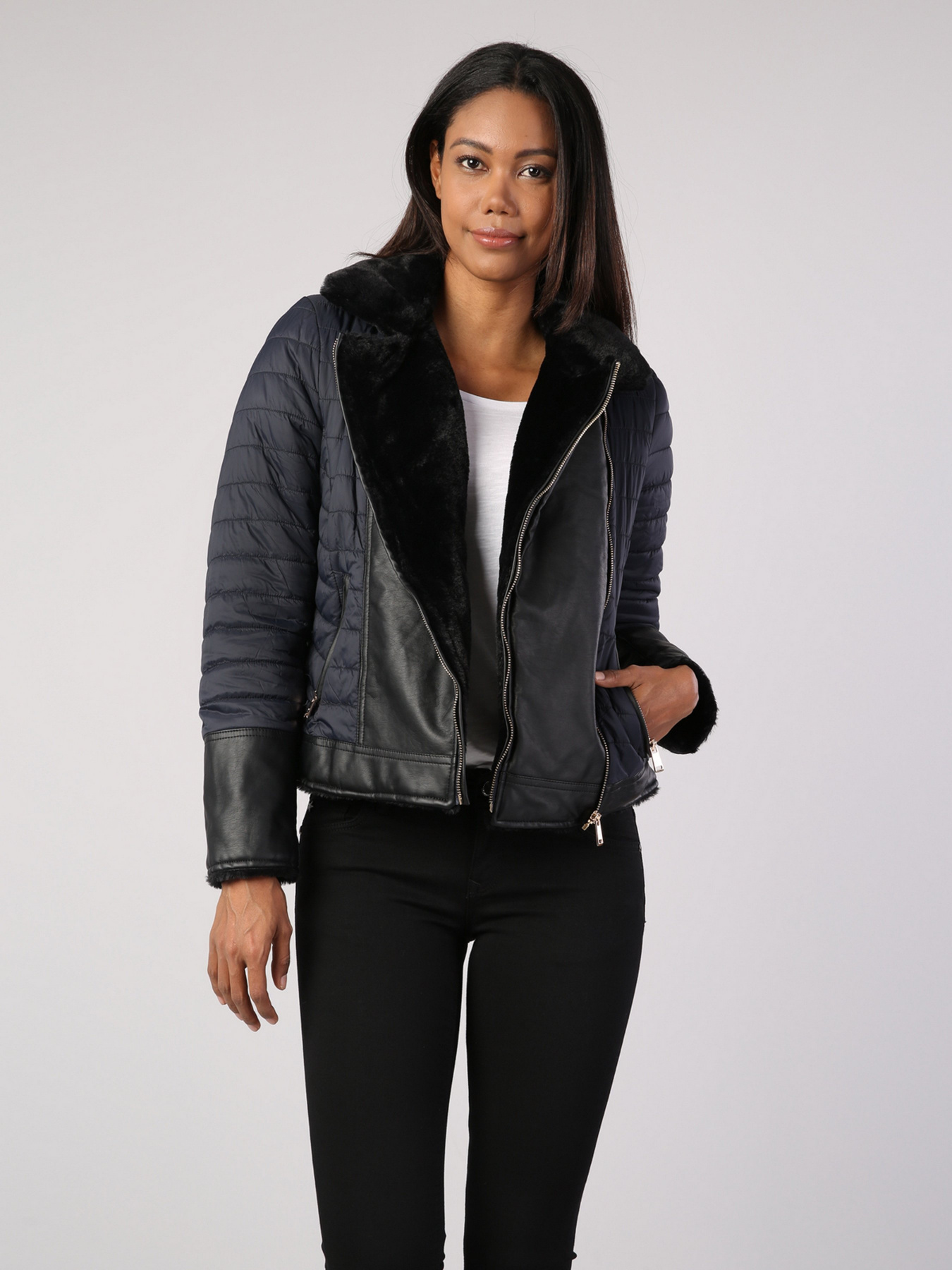 Зимняя куртка Colin’s модель CL1036120NAV Зимняя куртка Colin’s модель CL1036120NAV Фото