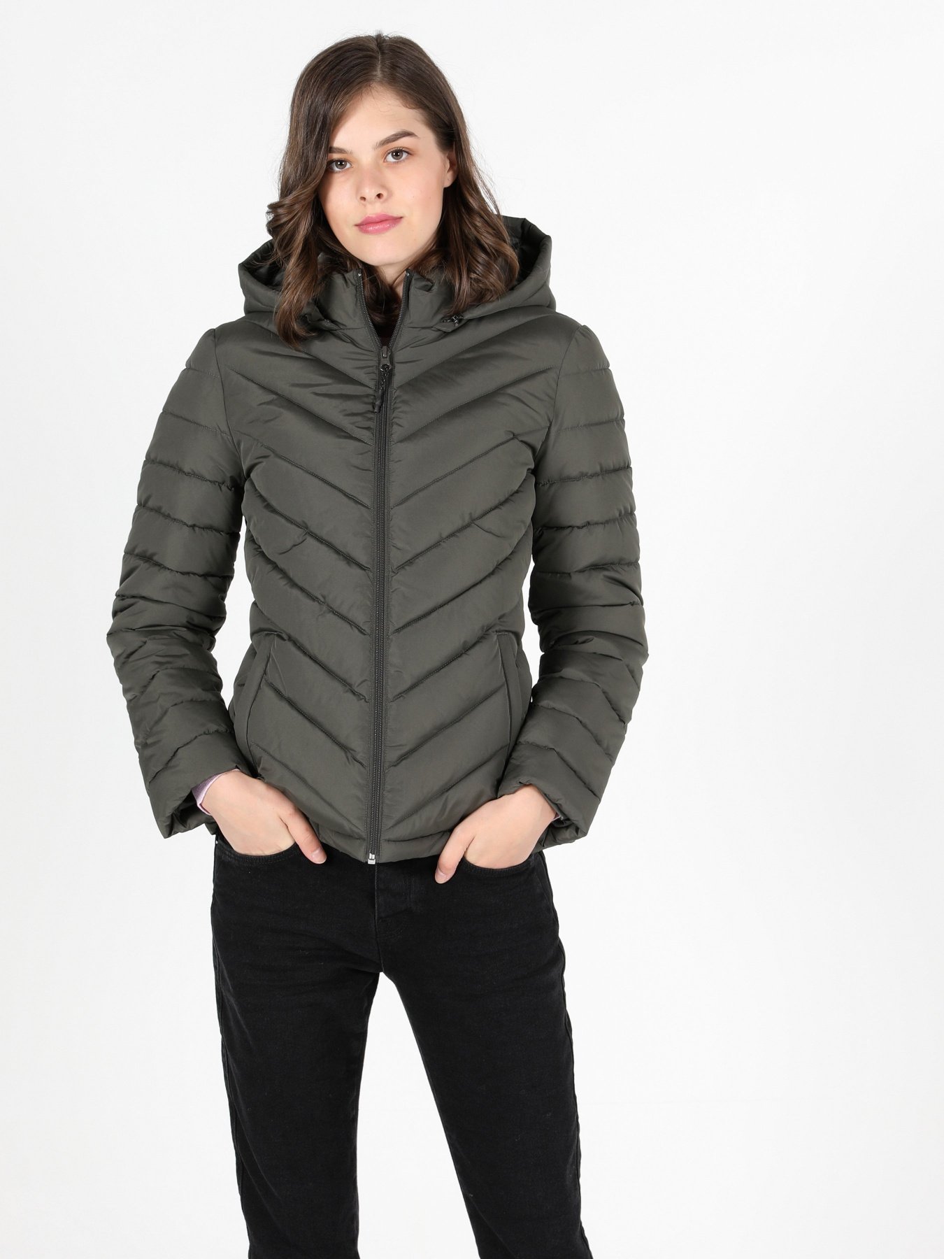 Зимняя куртка Colin’s модель CL1050795KHA Зимняя куртка Colin’s модель CL1050795KHA Фото