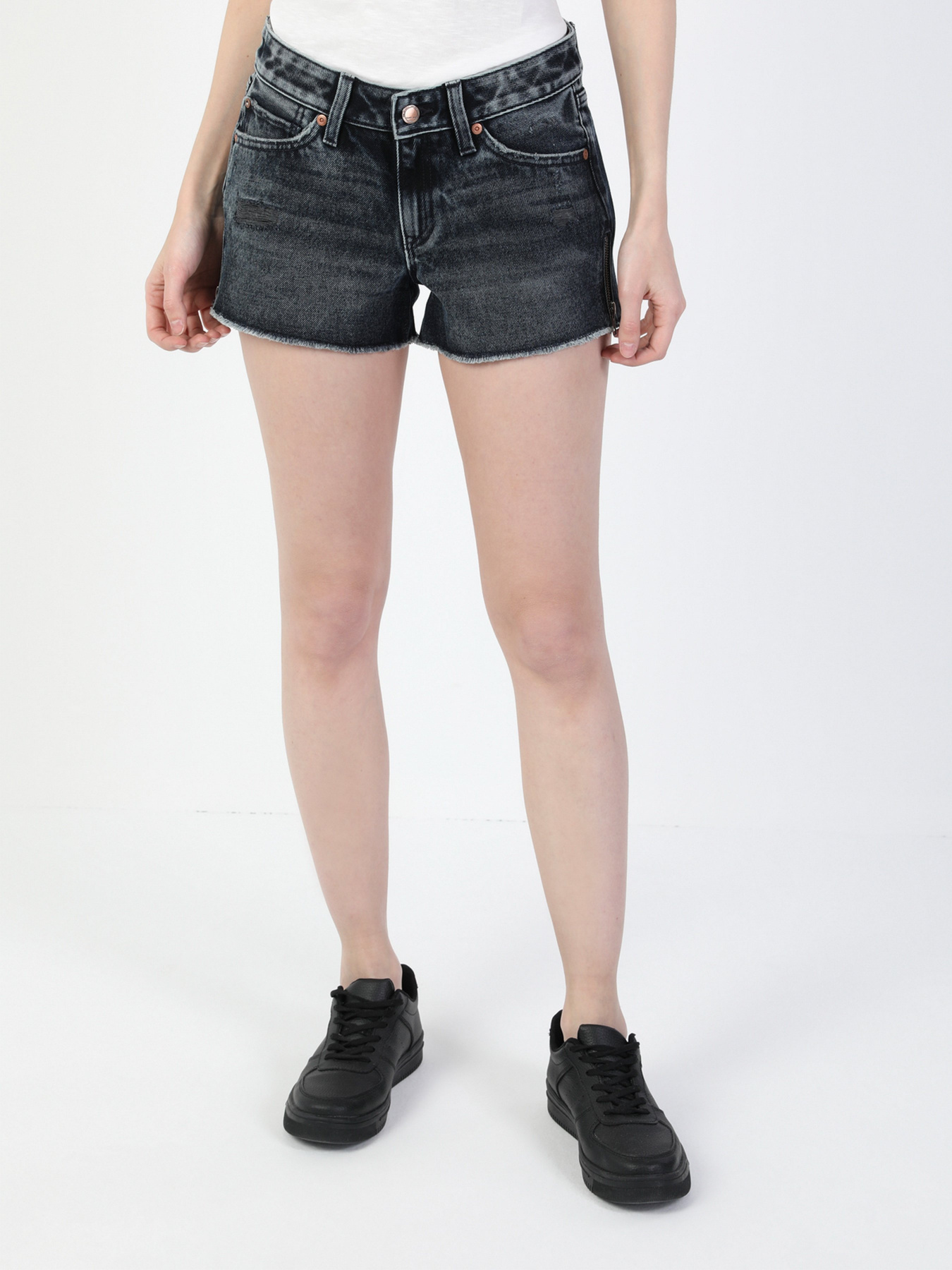 Шорты Colin’s модель CL1049707DN04057 Фото