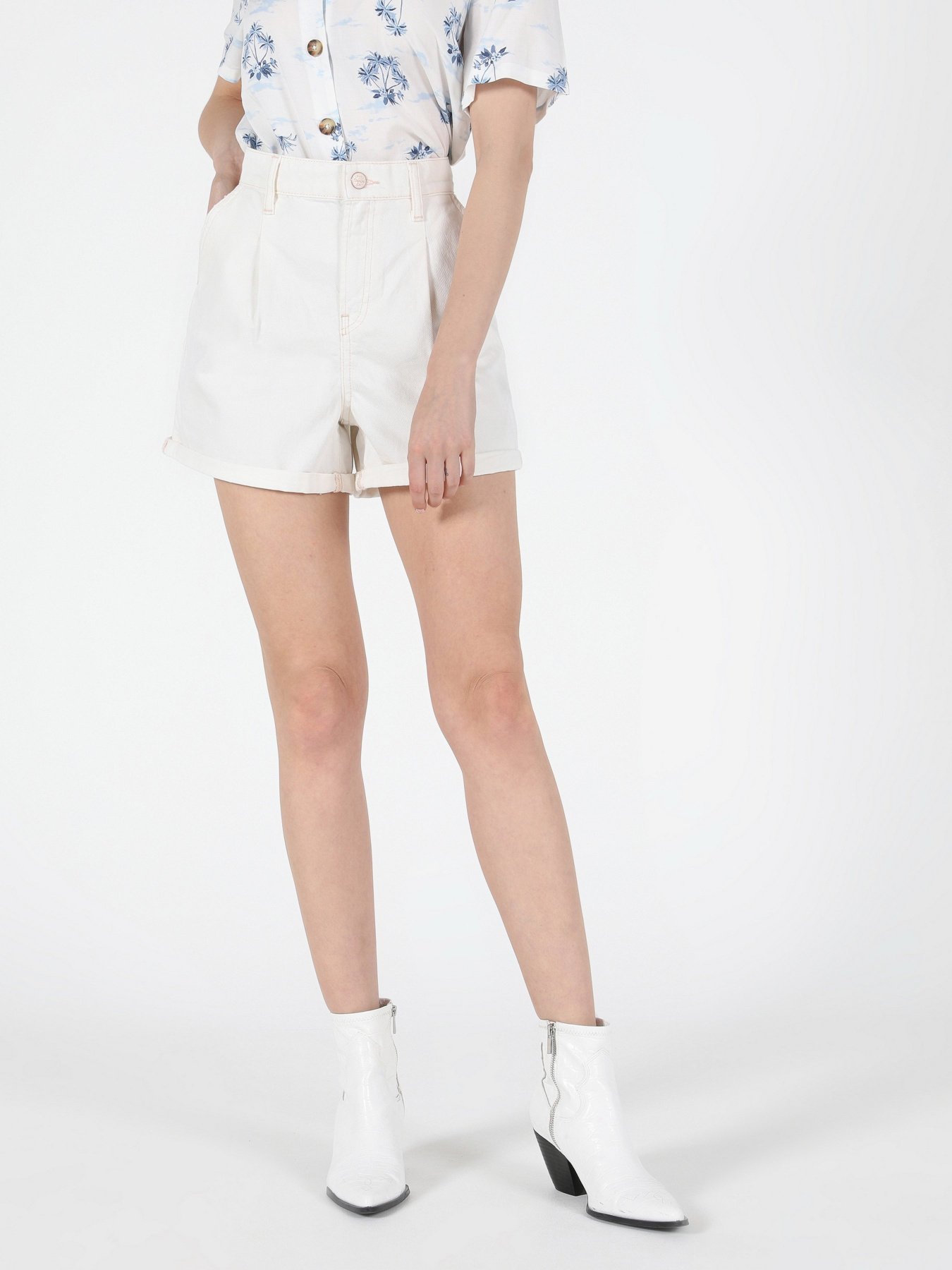 Шорты Colin’s модель CL1050955DN03297 Фото