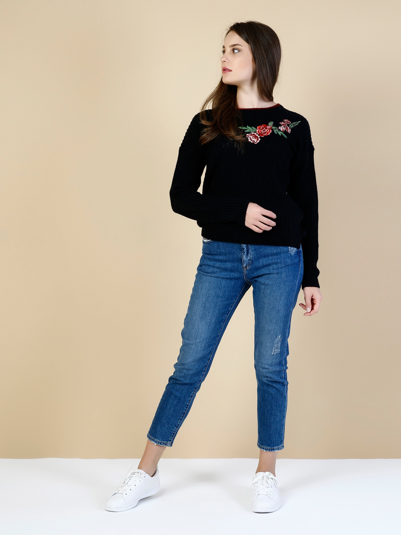 Свитер Colin’s модель CL1030494BLK Свитер Colin’s модель CL1030494BLK Фото