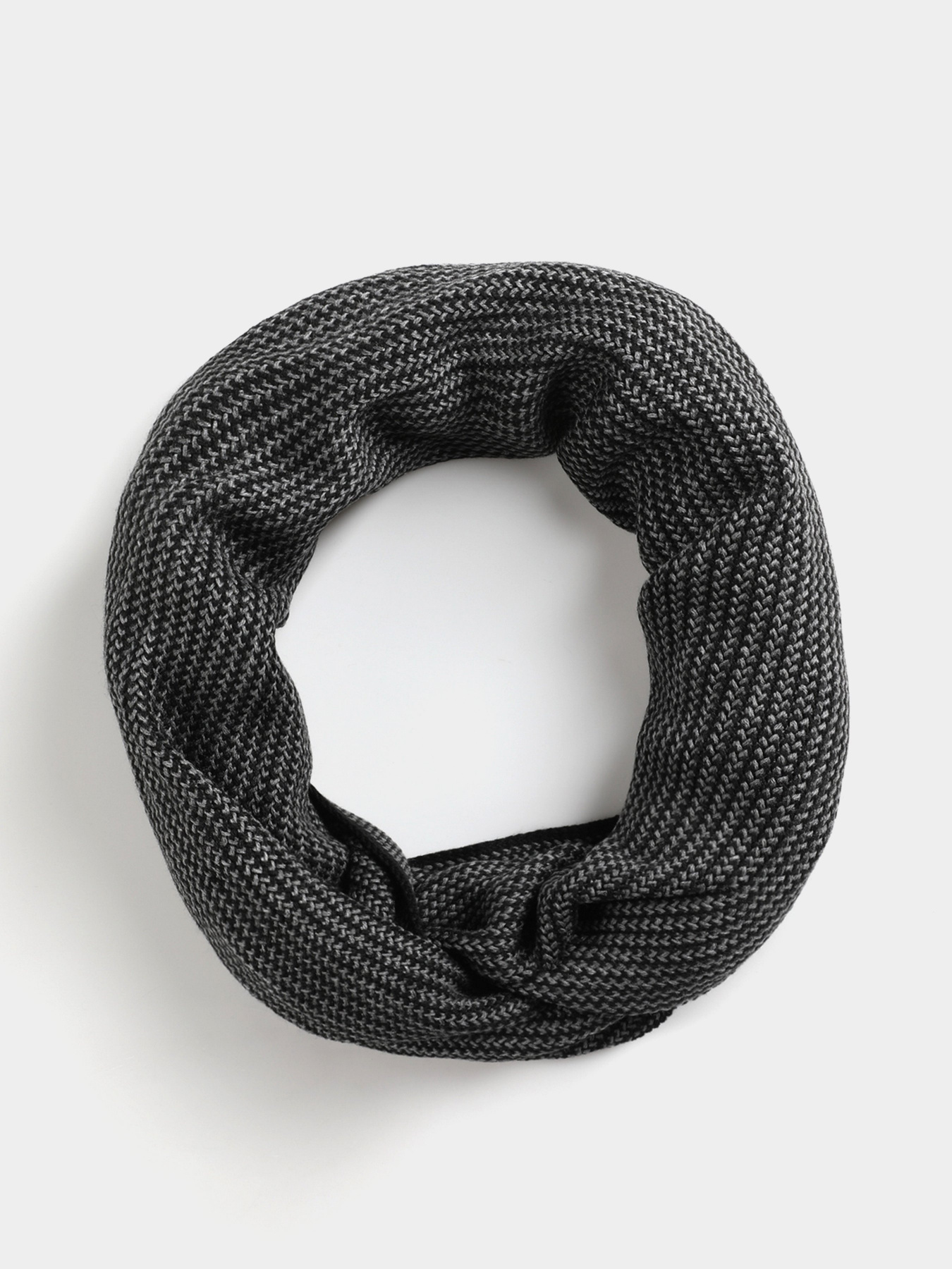 Шарф Colin’s модель CL1045756ANM Шарф Colin’s модель CL1045756ANM Фото