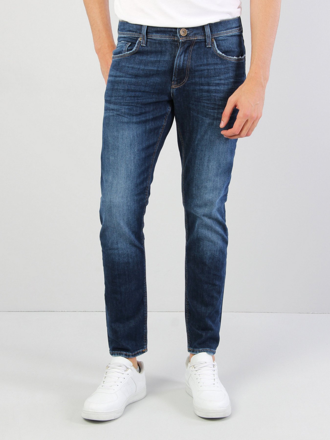 Джинсы Colin’s модель CL1031094DN09002 Фото