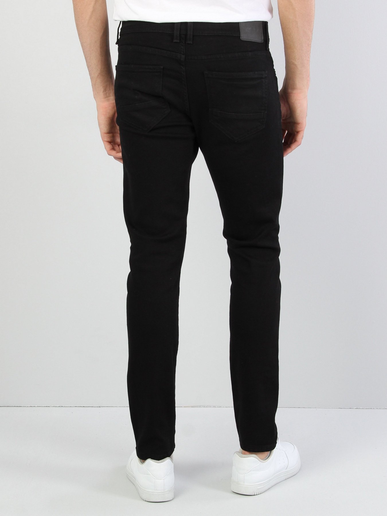 Джинсы Colin’s 041 Danny Slim модель CL1031097DN06270 Фото