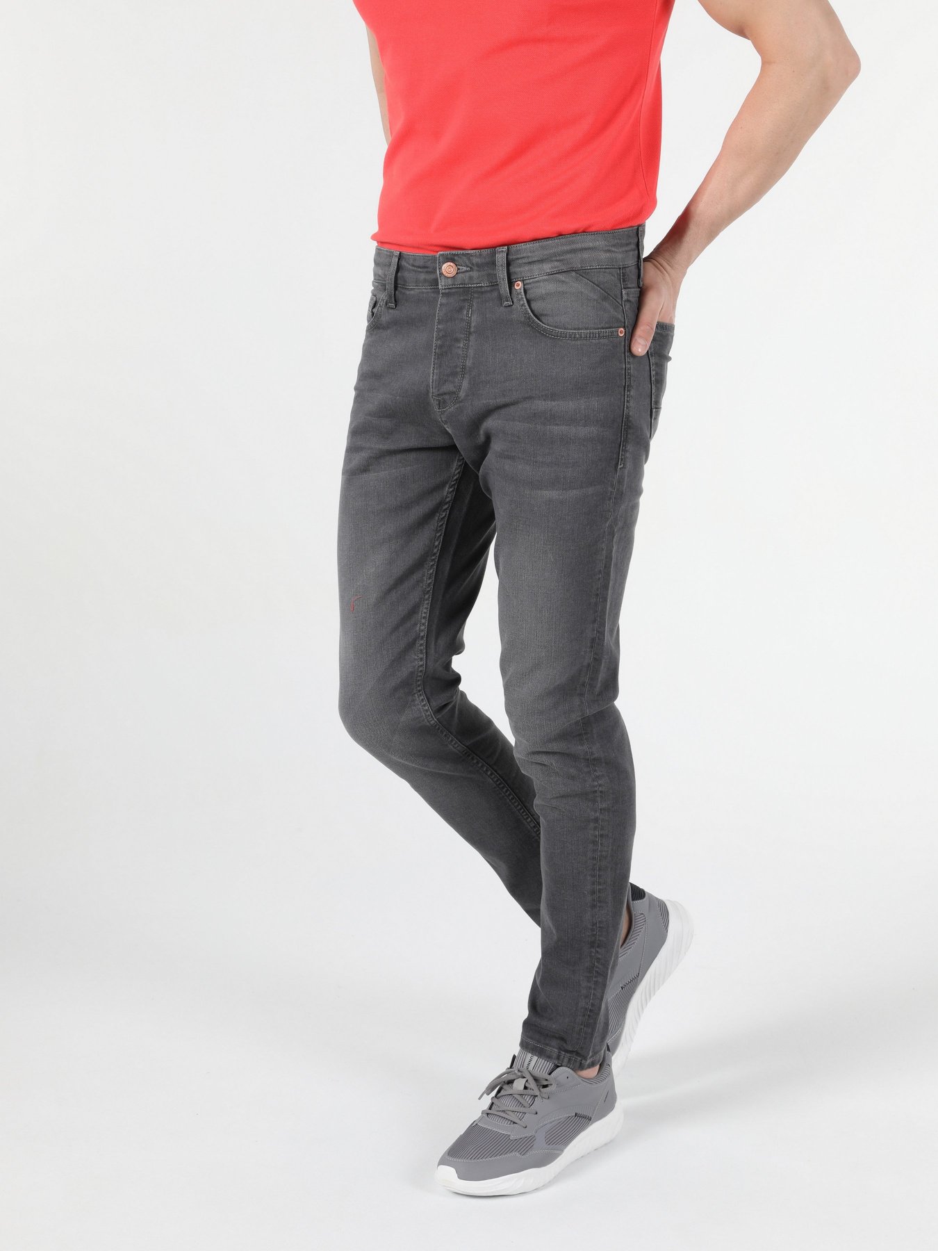 Прямые джинсы Colin’s 041 Danny Slim модель CL1053095DN41285 Фото