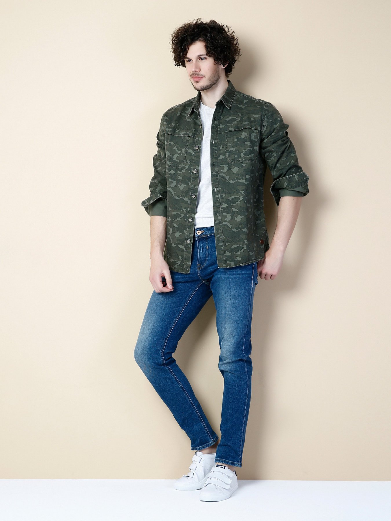 Рубашка повседневная Colin’s модель CL1032673KHA Рубашка повседневная Colin’s модель CL1032673KHA Фото