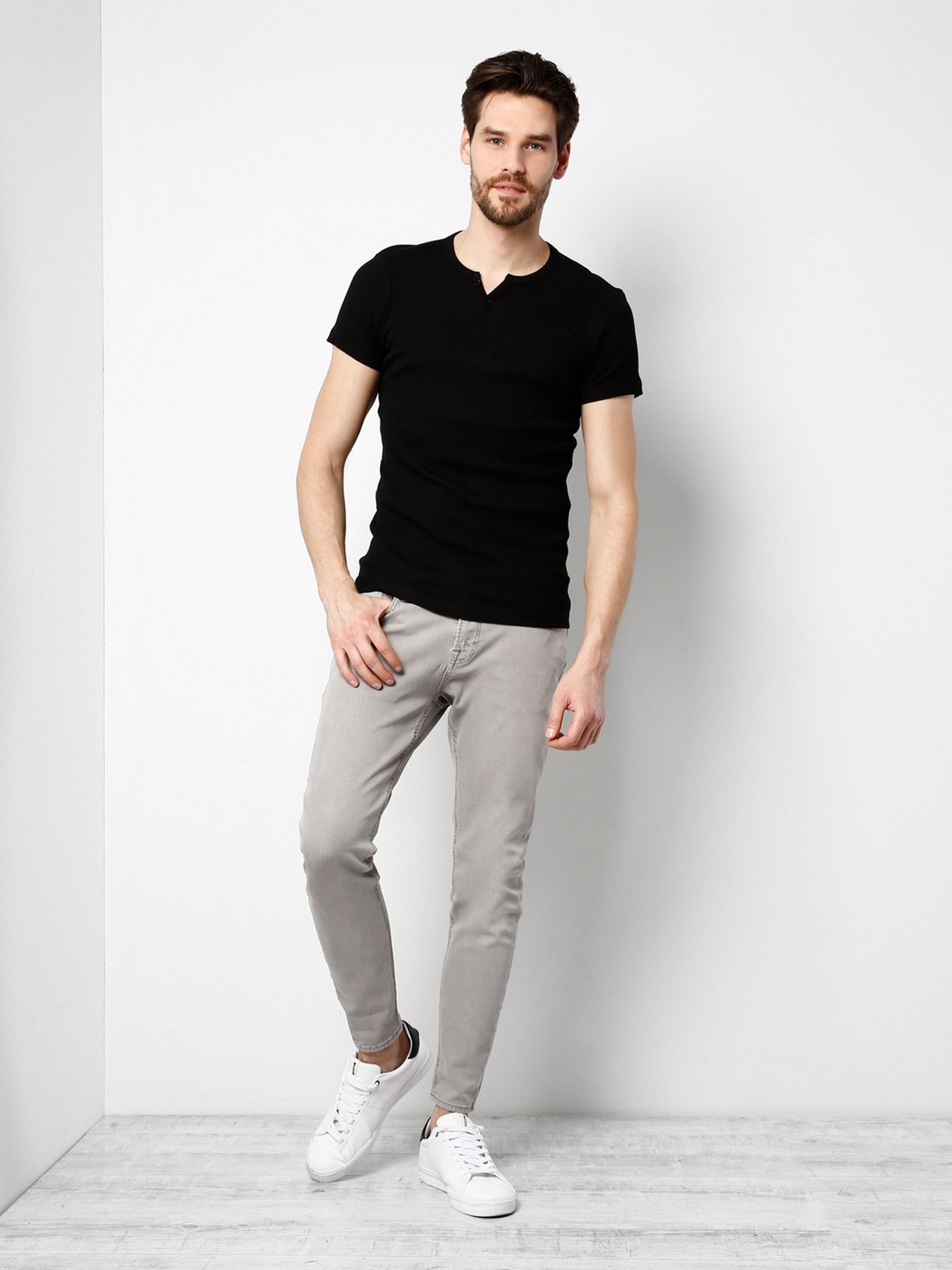 Футболки и поло Colin’s модель CL1023068BLK Фото