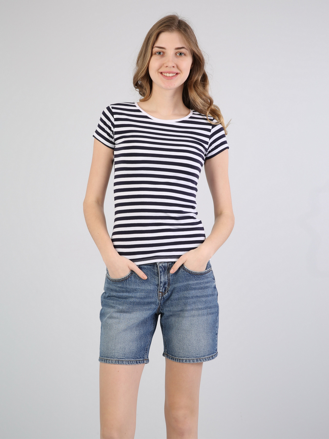 Футболки и поло Colin’s модель CL1035211NAV Фото