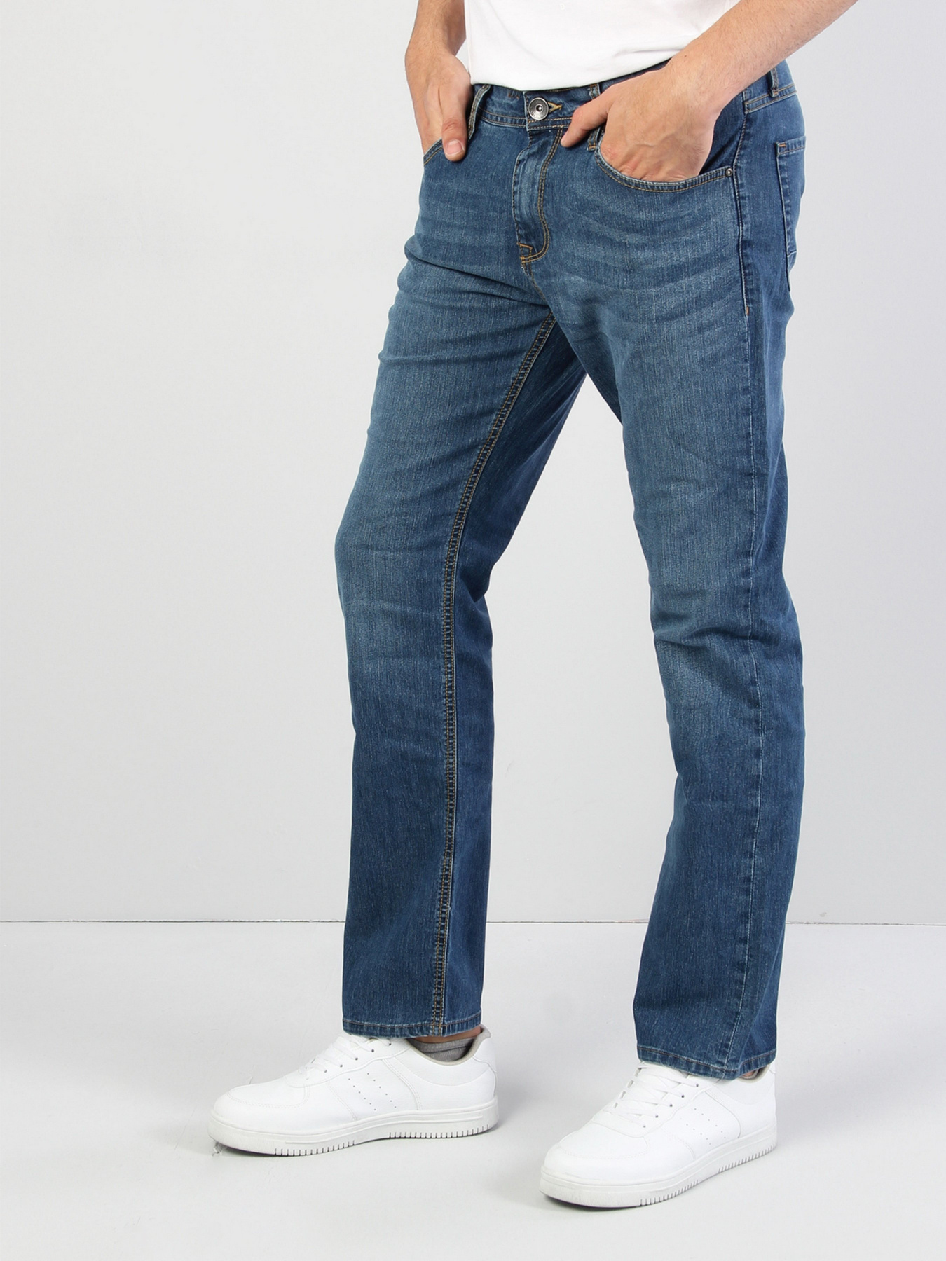 Джинси Colin’s 045 Davıd Regular модель CL1032029DN09179 Джинси Colin’s 045 Davıd Regular модель CL1032029DN09179 Фото