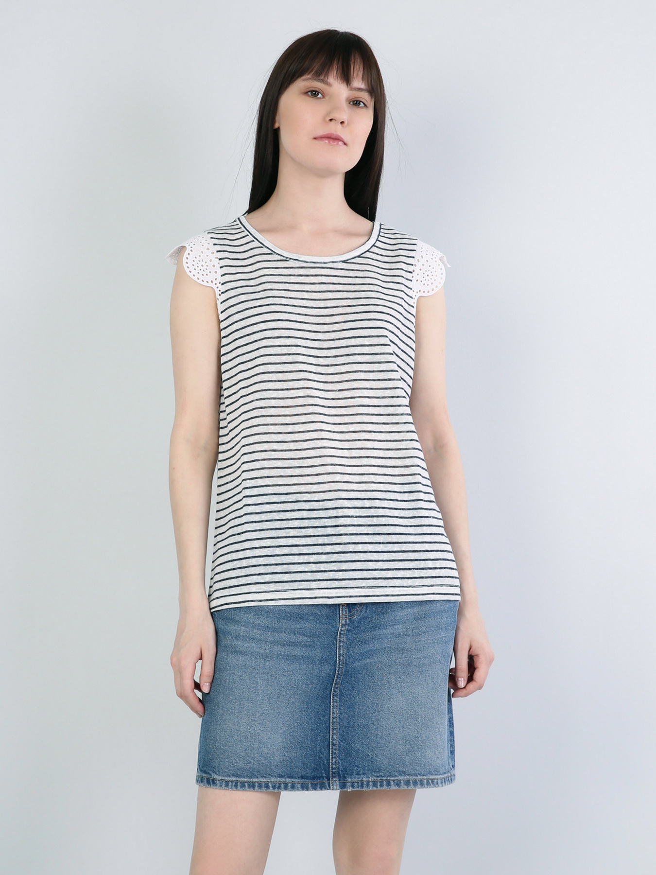 Майка для дома Colin’s модель CL1042048WHT Майка для дома Colin’s модель CL1042048WHT Фото