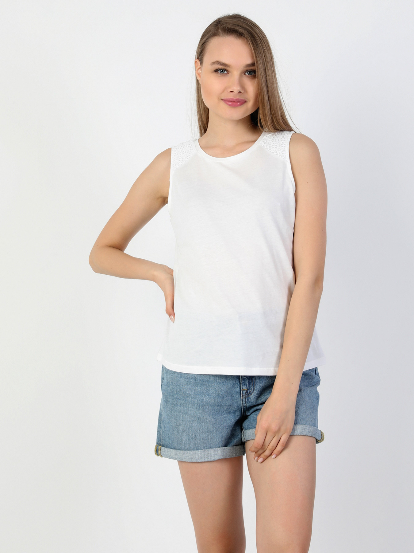 Майка для дома Colin’s модель CL1049060WHT Фото