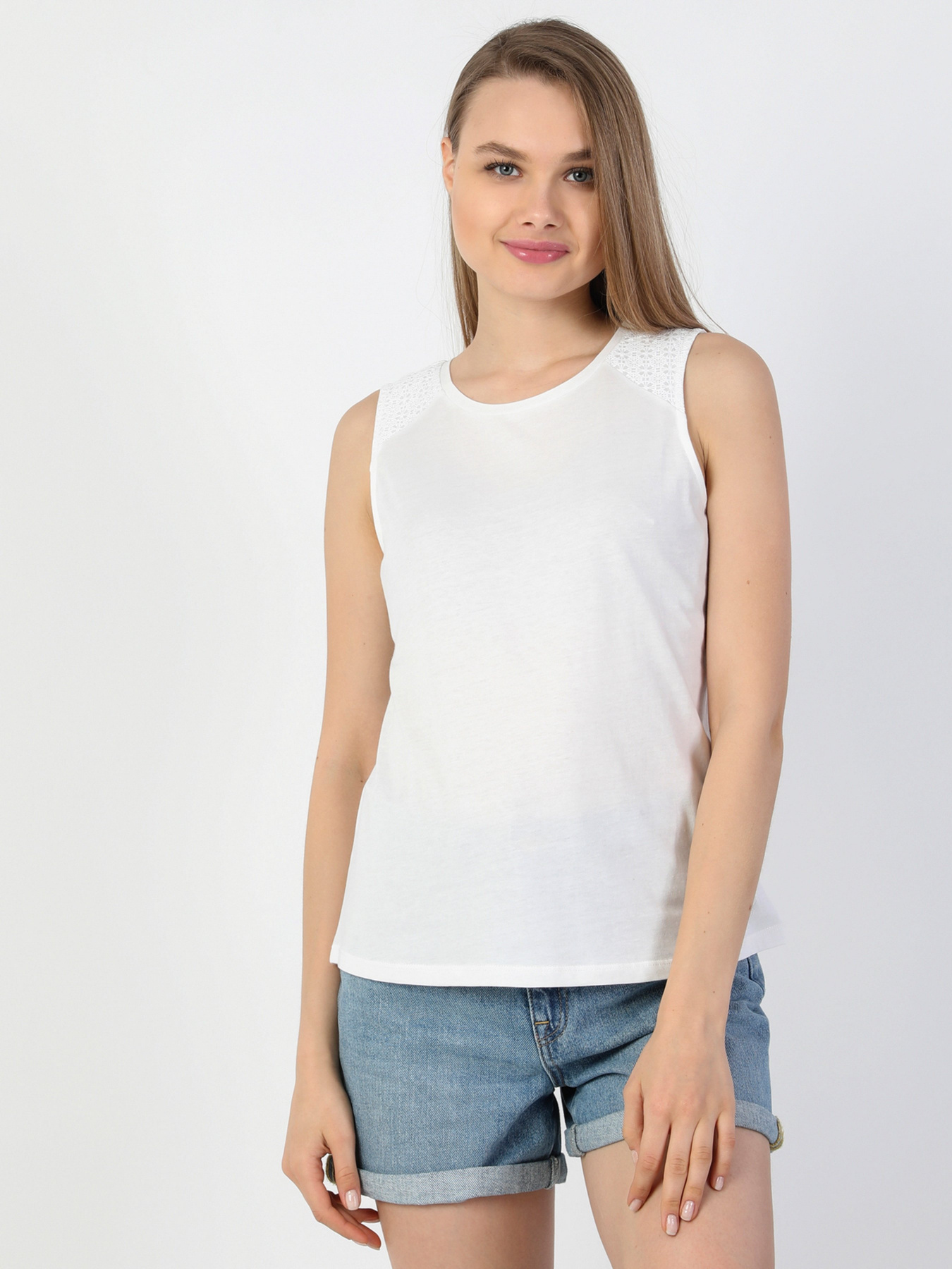 Майка для дому Colin’s модель CL1049060WHT Фото