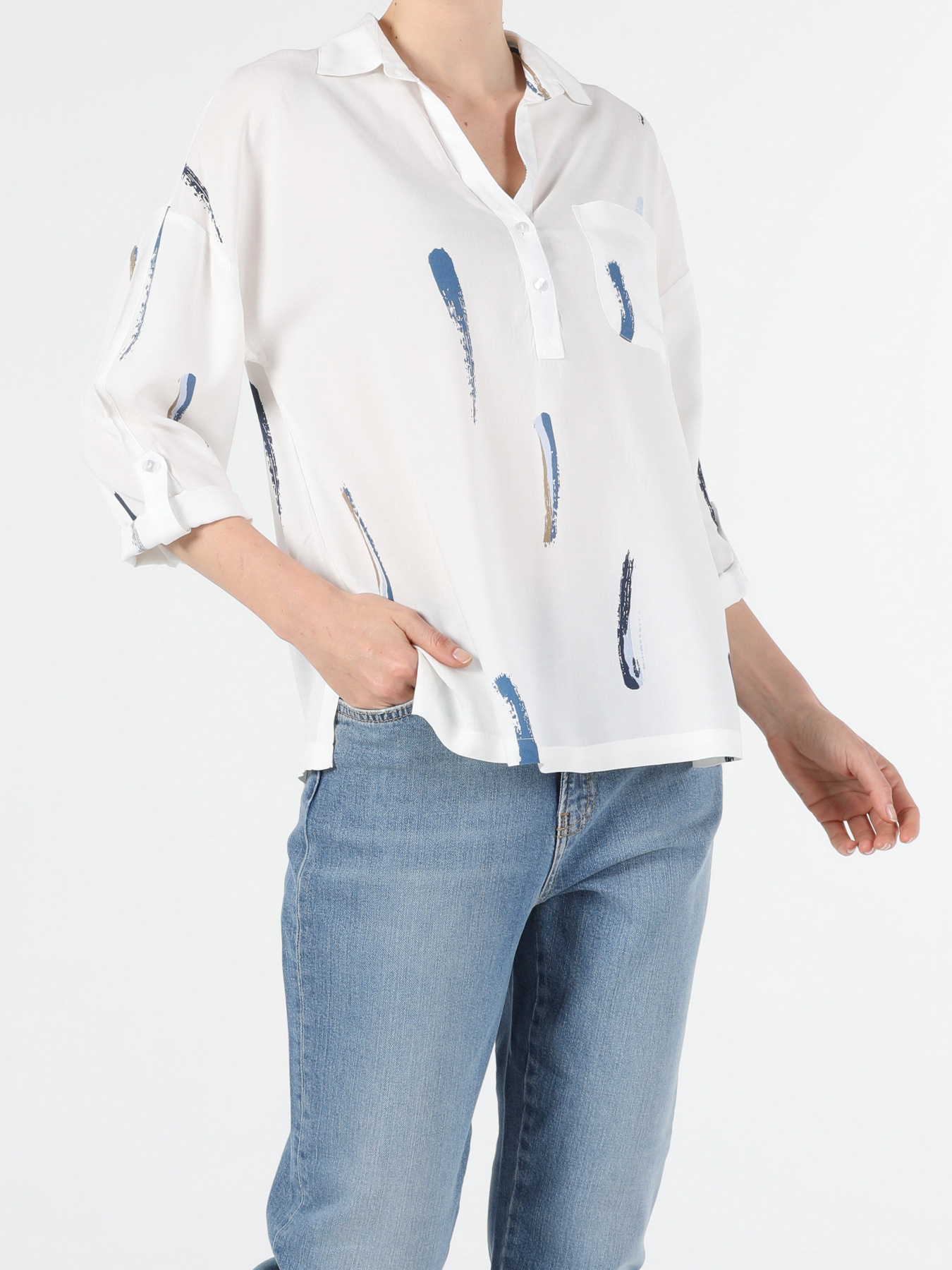 Блуза Colin’s модель CL1054139OFW Блуза Colin’s модель CL1054139OFW Фото