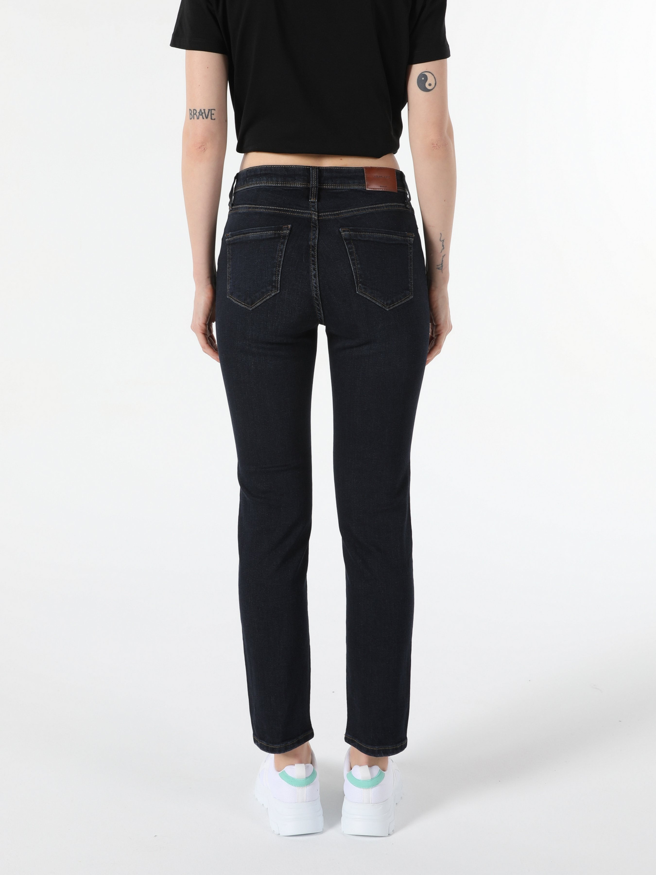 Завужені джинси Colin’s 703 Carla модель CL1055256DN40697 Фото