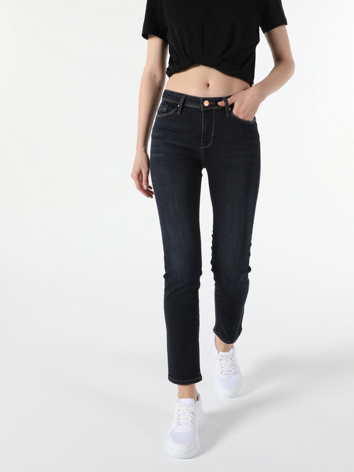 Завужені джинси Colin’s 703 Carla модель CL1055256DN40697 Фото