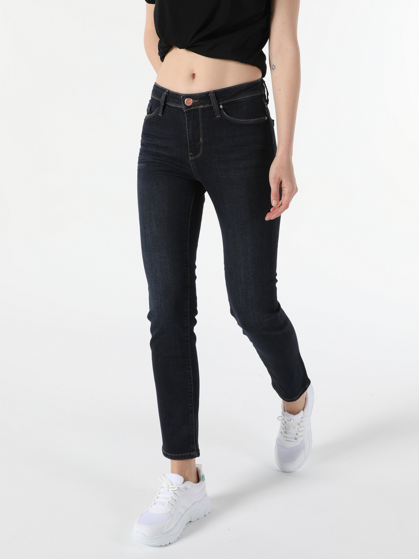 Завужені джинси Colin’s 703 Carla модель CL1055256DN40697 Фото