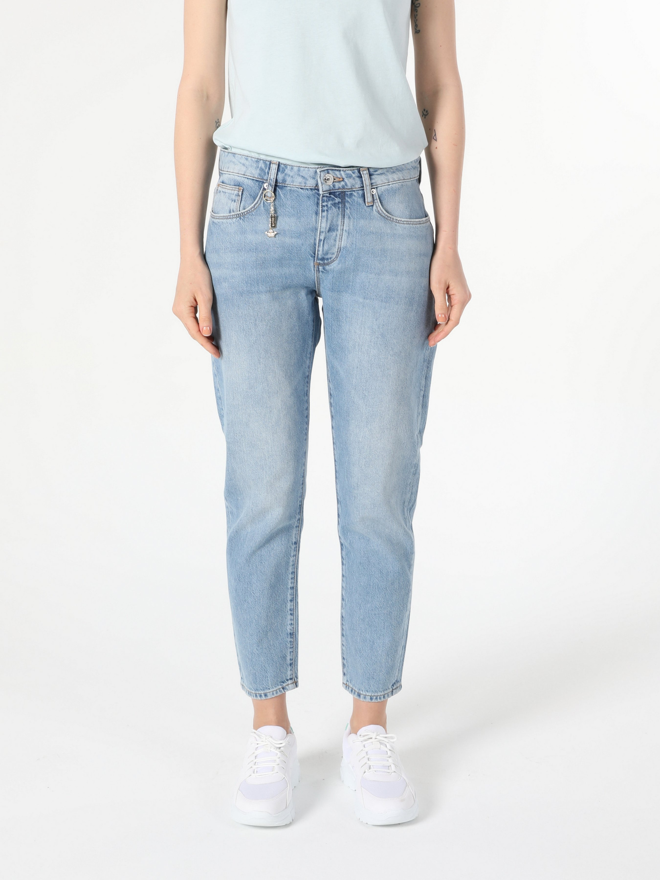 Бойфренды Colin’s модель CL1055689DN41540 Фото