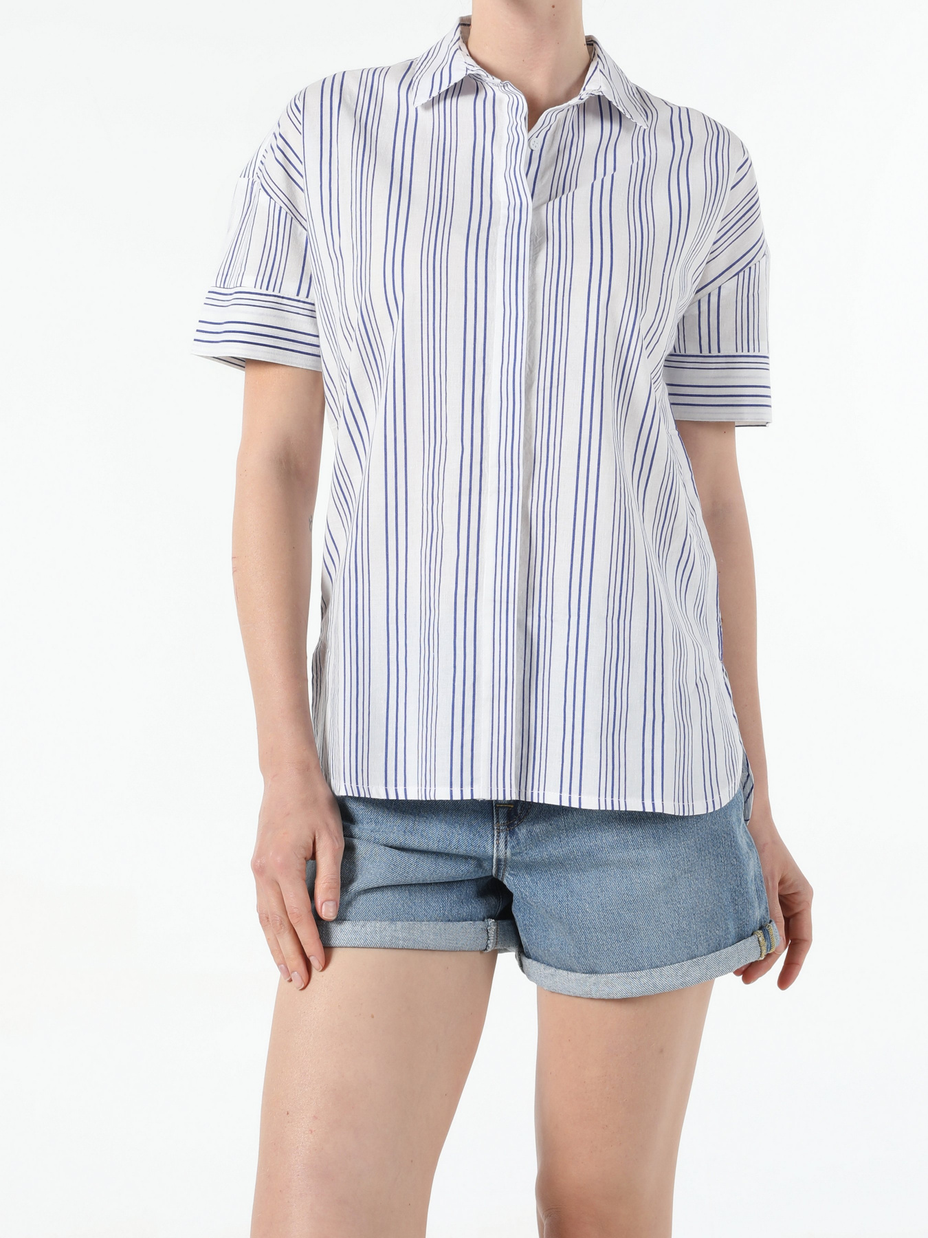 Сорочка повсякденна Colin’s модель CL1054189WHT Сорочка повсякденна Colin’s модель CL1054189WHT Фото