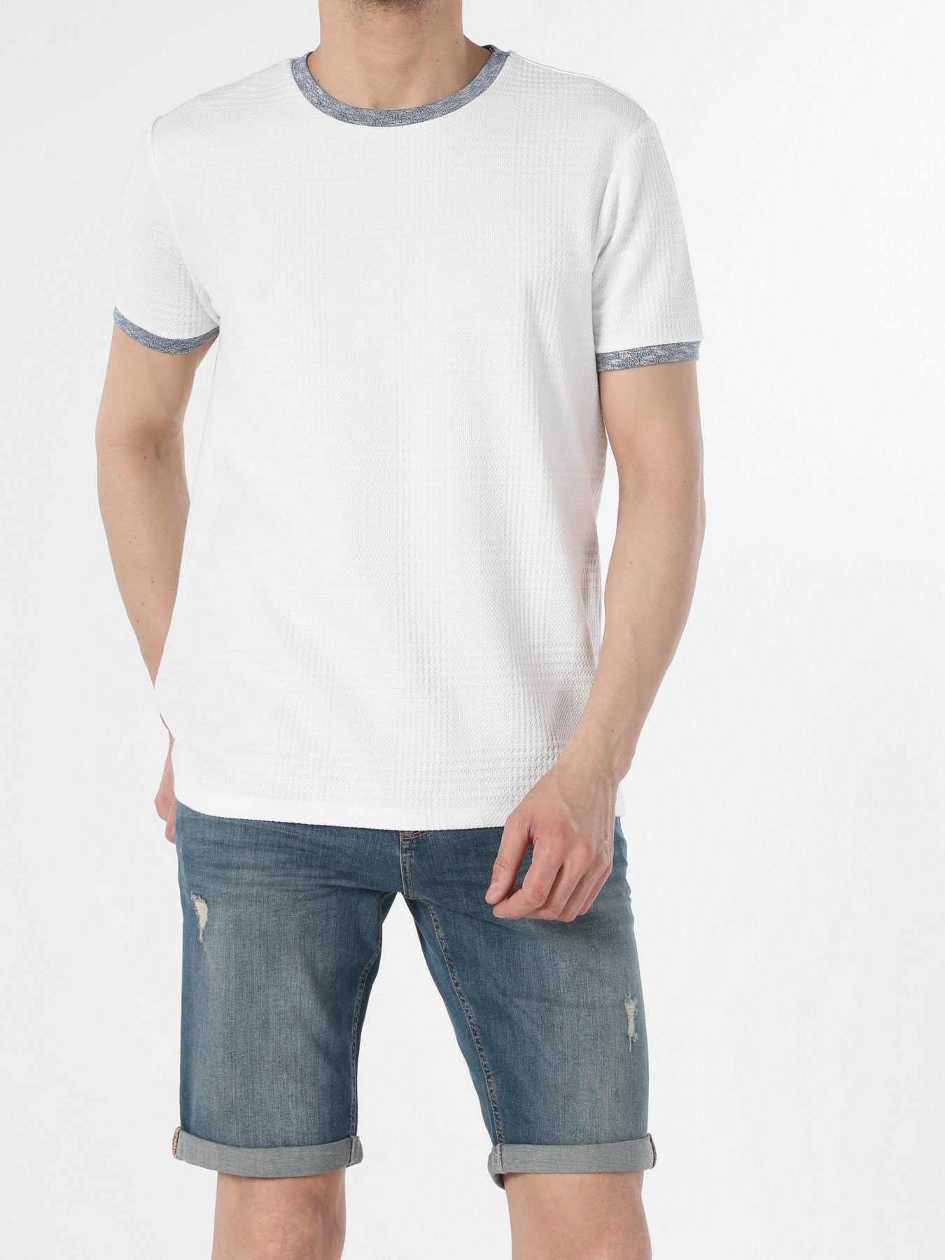 Футболки и поло Colin’s модель CL1054424OFW Фото