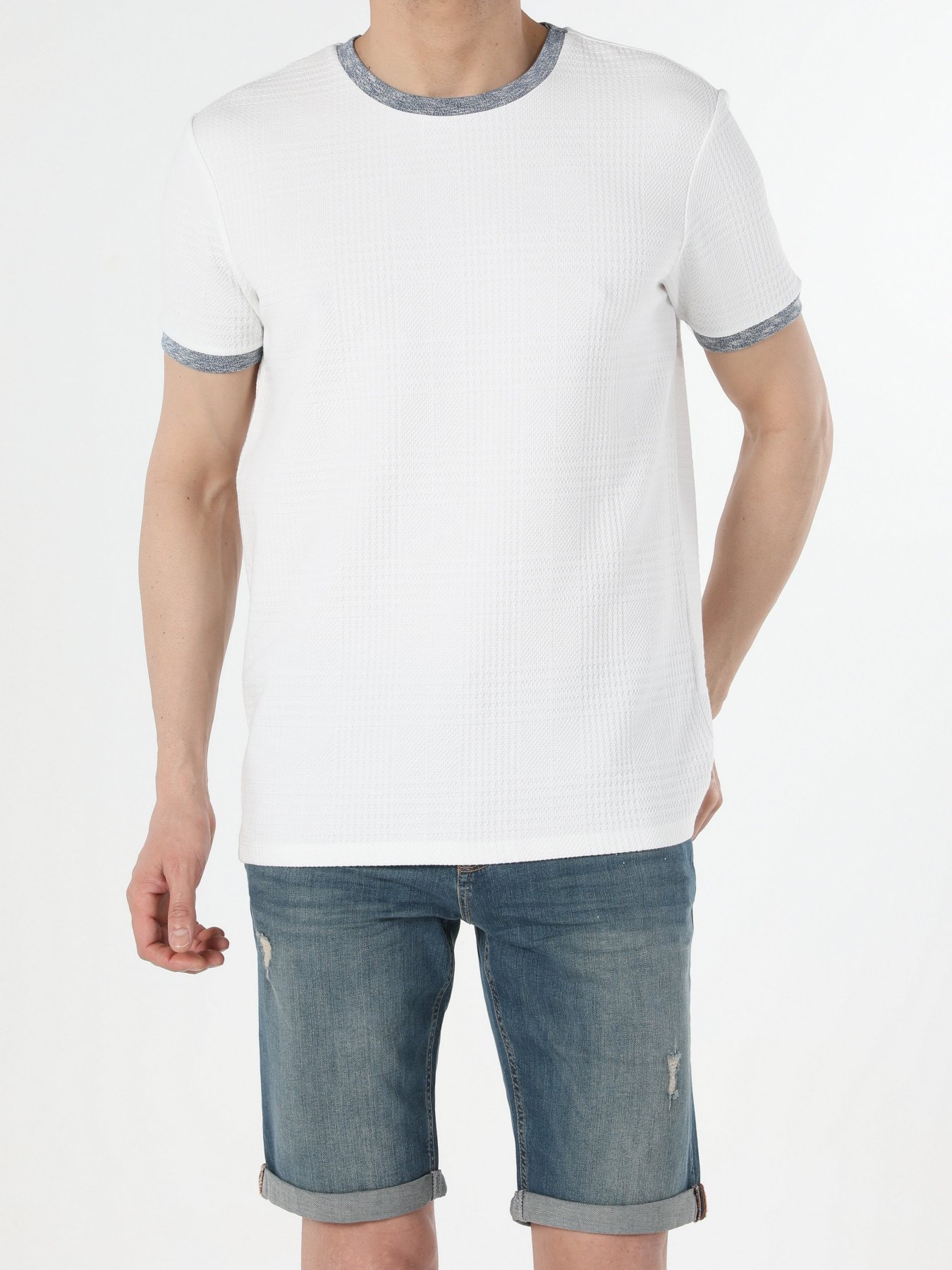 Футболки и поло Colin’s модель CL1054424OFW Фото