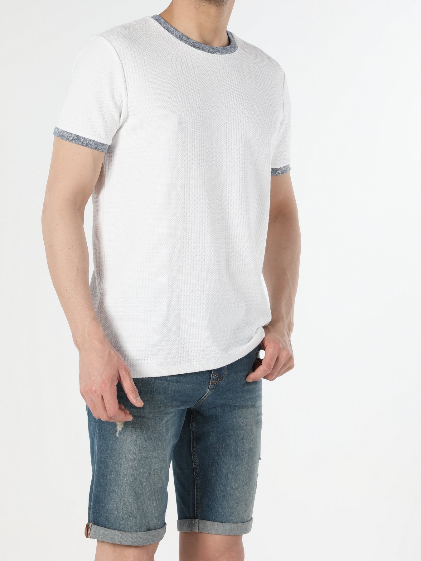 Футболки и поло Colin’s модель CL1054424OFW Фото