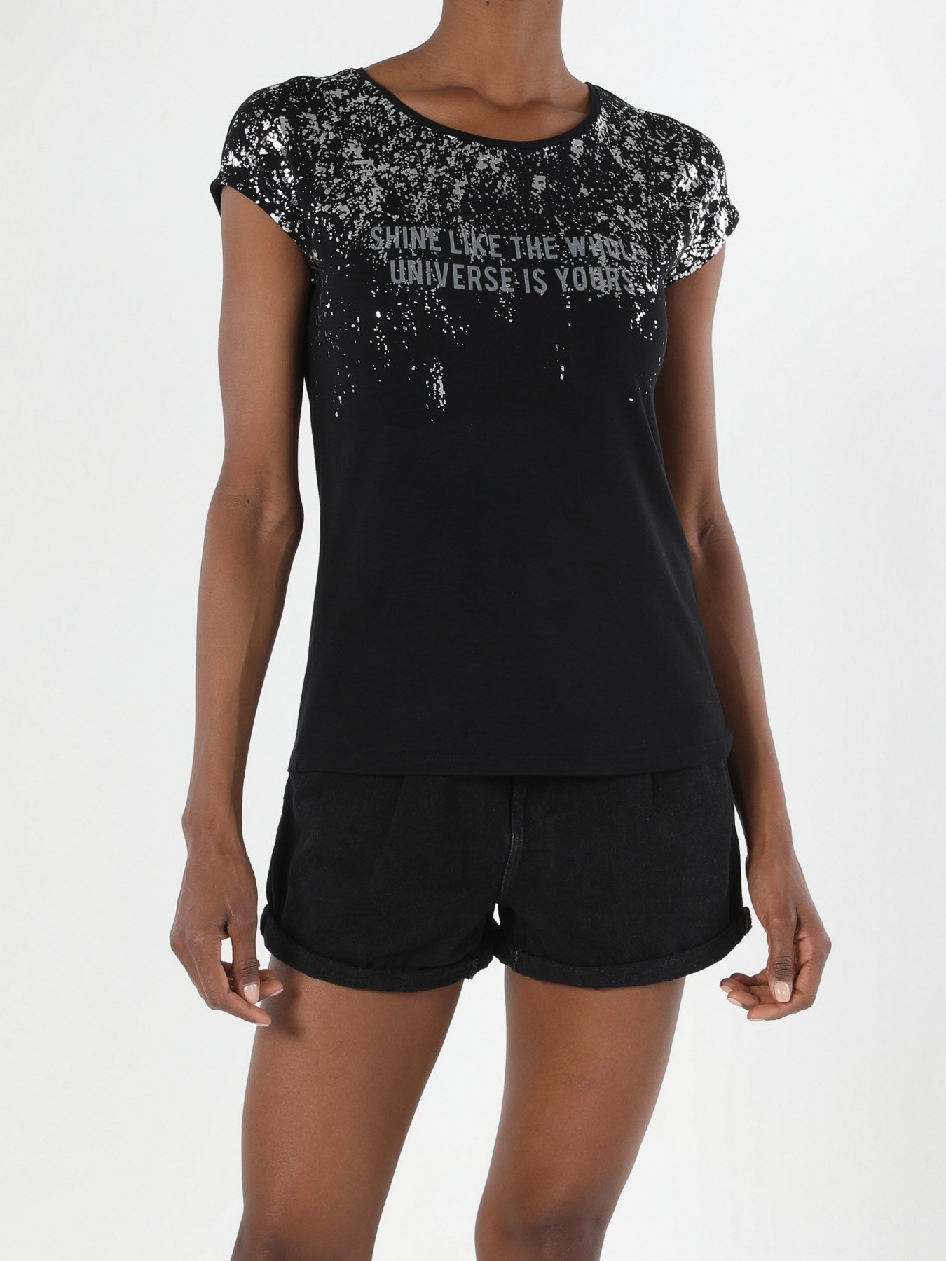 Футболки и поло Colin’s модель CL1056389BLK Футболки и поло Colin’s модель CL1056389BLK Фото