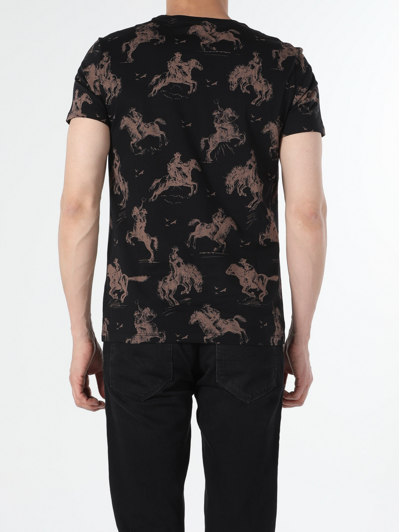 Футболки і поло Colin’s модель CL1056441BLK Футболки і поло Colin’s модель CL1056441BLK Фото