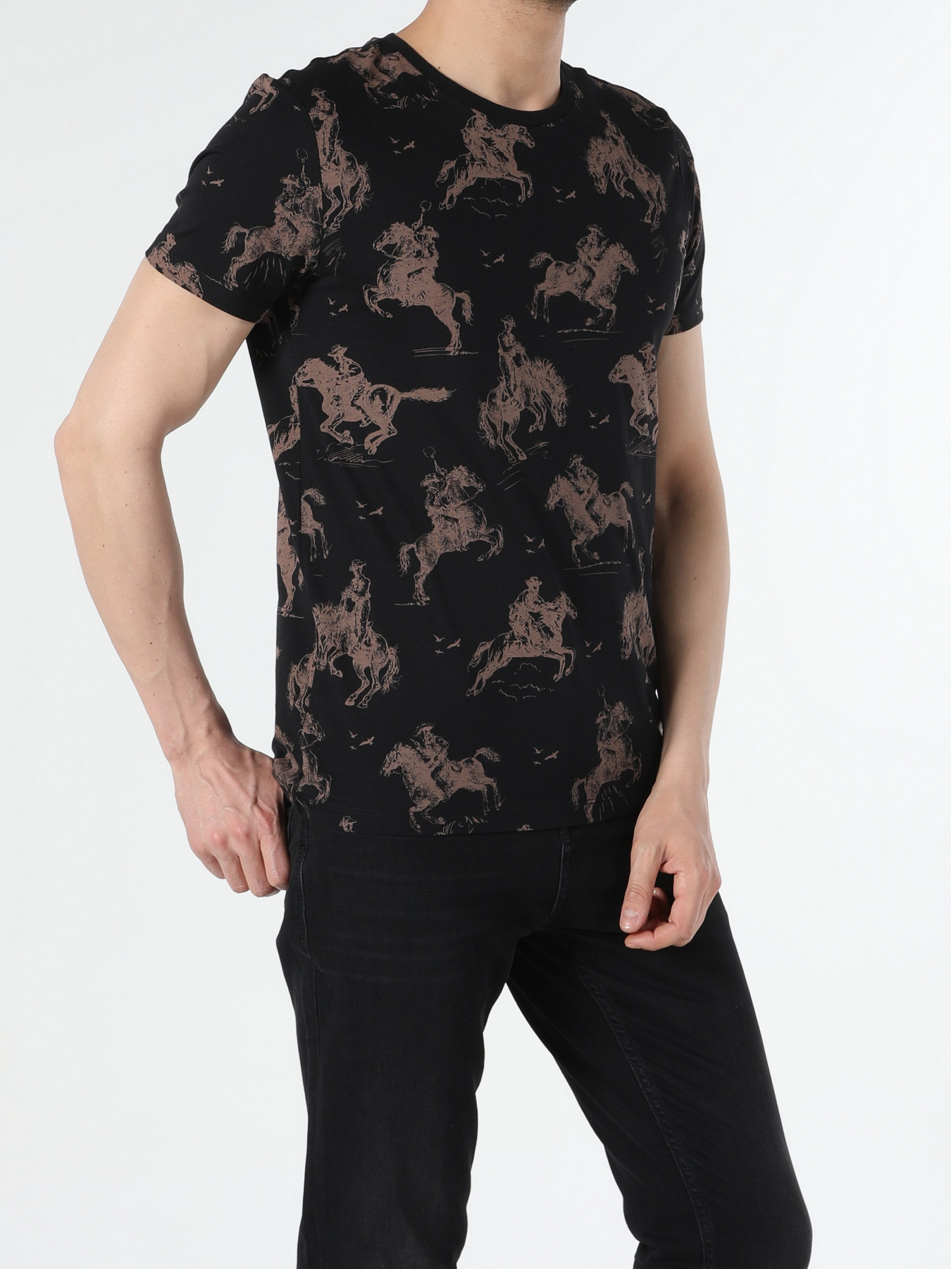 Футболки і поло Colin’s модель CL1056441BLK Футболки і поло Colin’s модель CL1056441BLK Фото