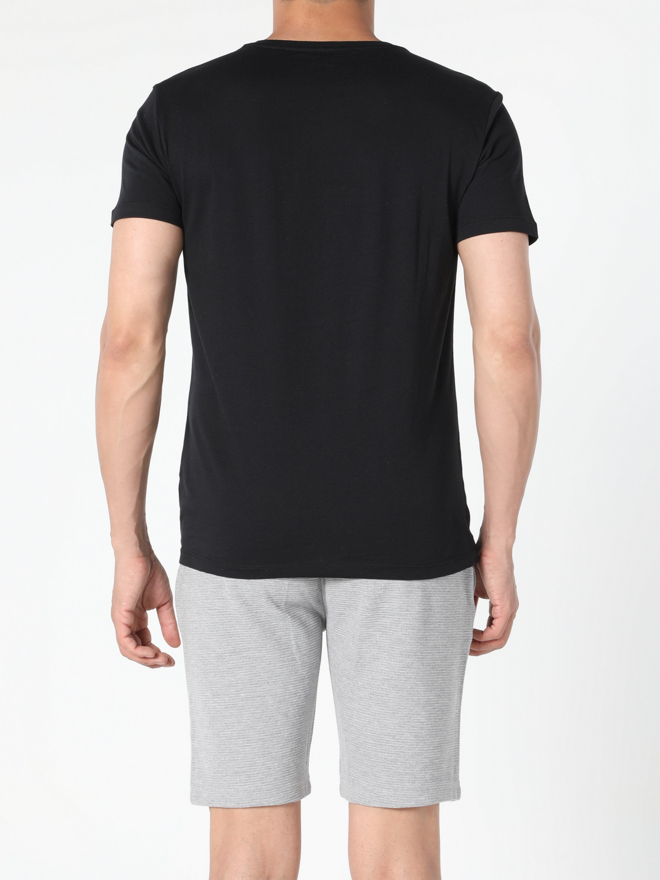 Футболки и поло Colin’s модель CL1056444BLK Фото