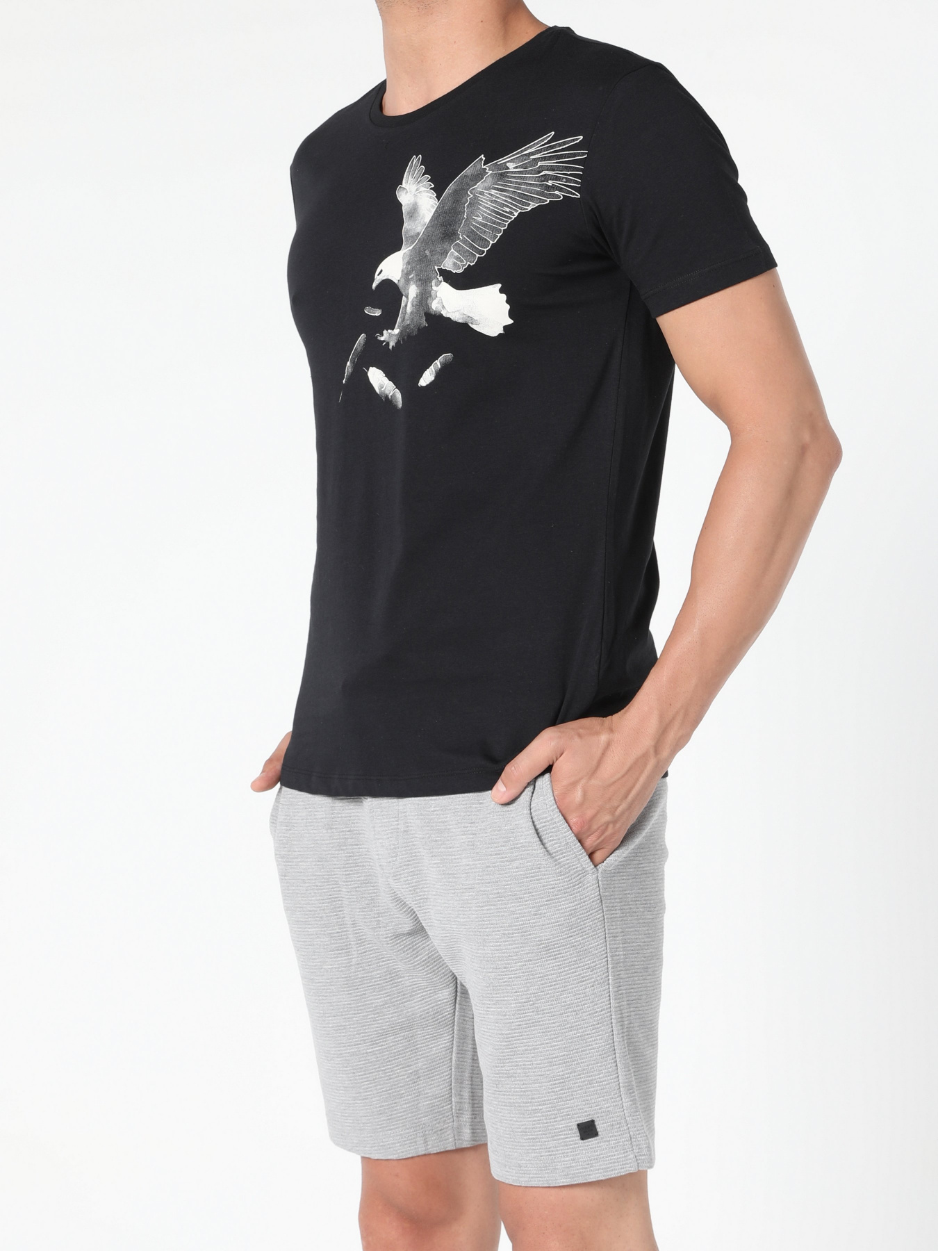 Футболки и поло Colin’s модель CL1056444BLK Фото