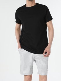 Футболки и поло Colin’s модель CL1056446BLK Фото