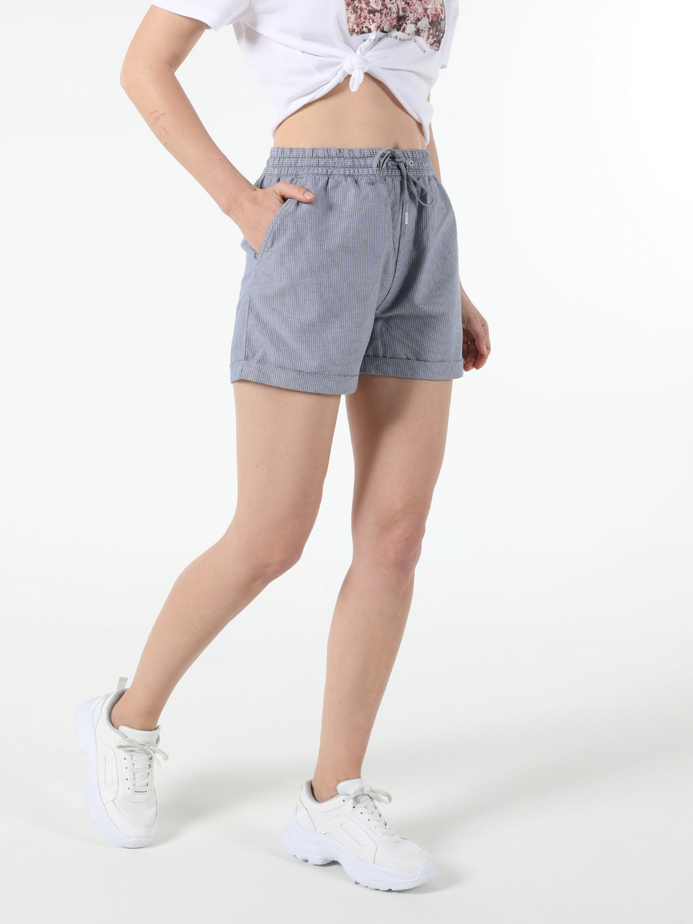 Повседневные шорты Colin’s модель CL1054115BLI Повседневные шорты Colin’s модель CL1054115BLI Фото