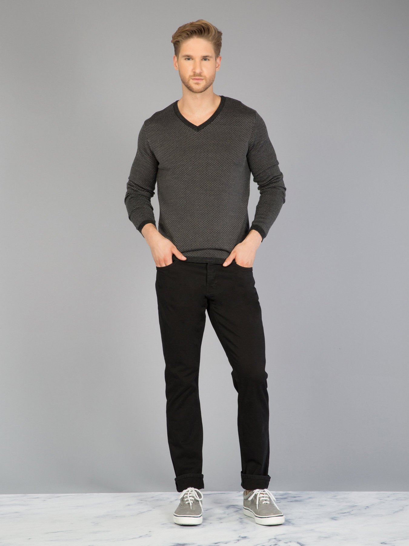 Свитер Colin’s модель CL1021953ANT Фото