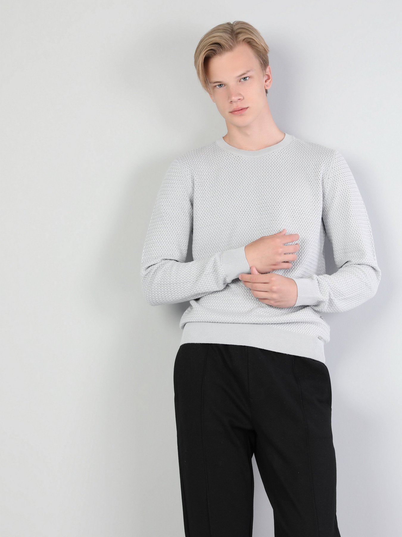 Свитер Colin’s модель CL1044261LGR Свитер Colin’s модель CL1044261LGR Фото