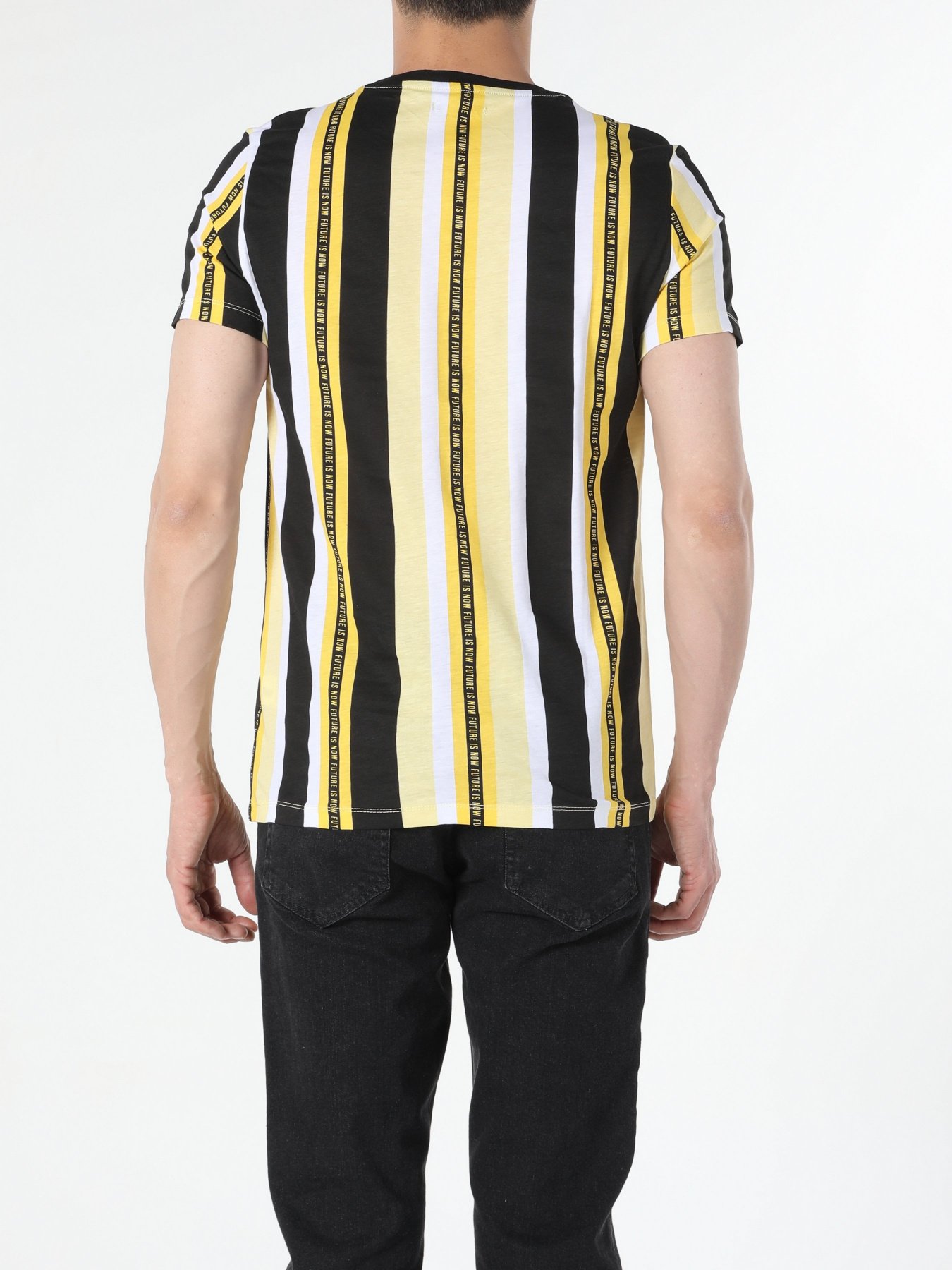 Футболка Colin’s модель CL1046882YLW Фото