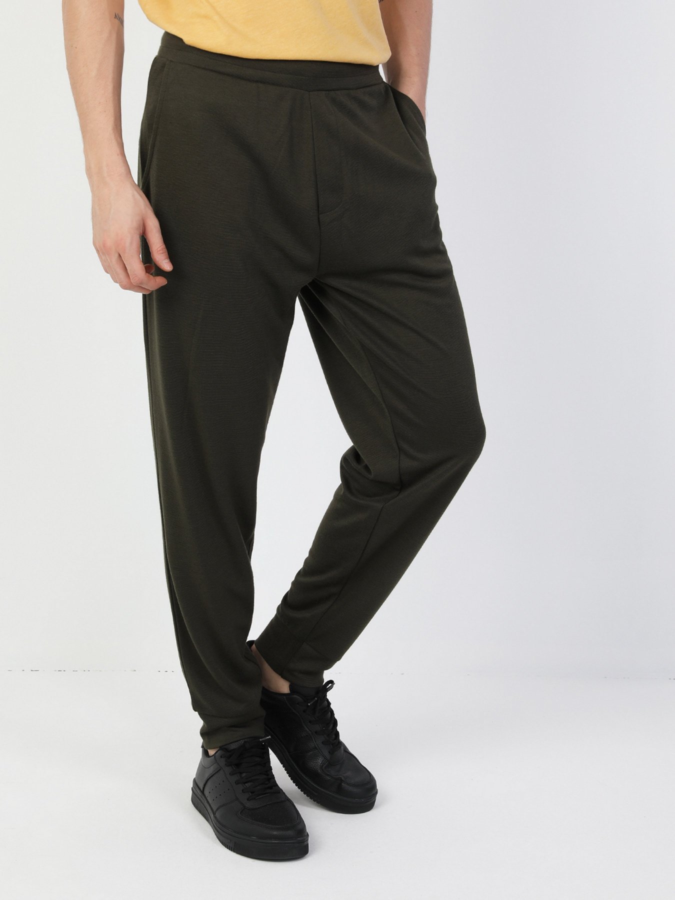 Штаны спортивные Colin’s модель CL1046996KHA Фото