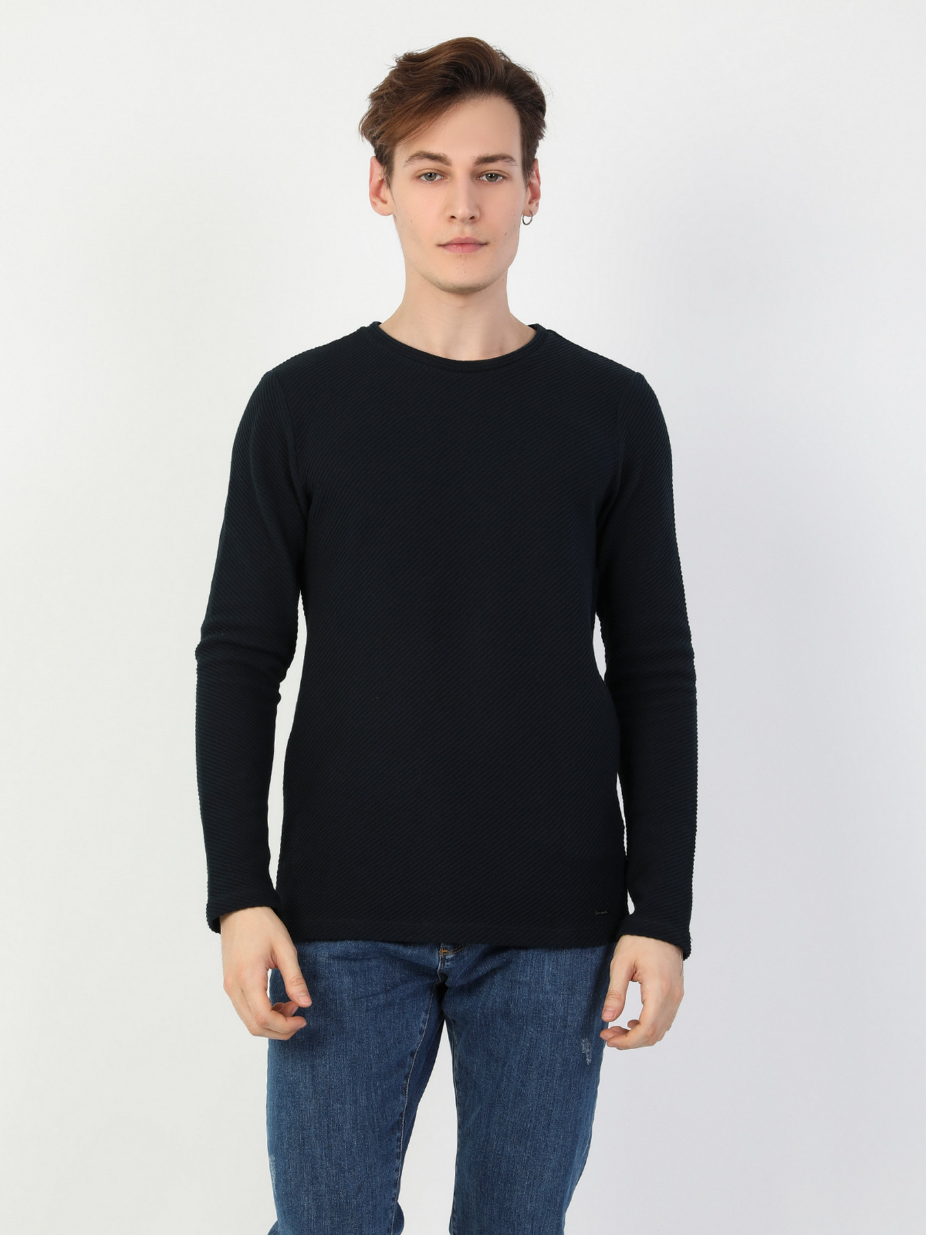 Джемпер Colin’s модель CL1047122NAV Джемпер Colin’s модель CL1047122NAV Фото