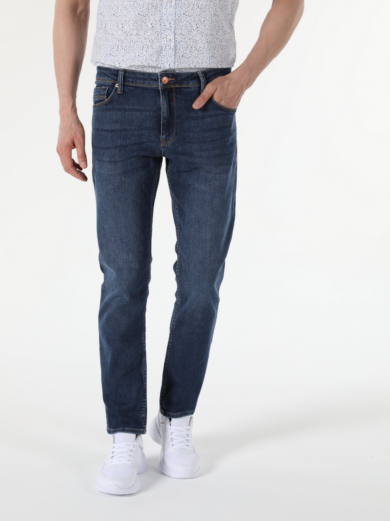 Джинси Colin’s модель CL1051932DN05493 Джинси Colin’s модель CL1051932DN05493 Фото