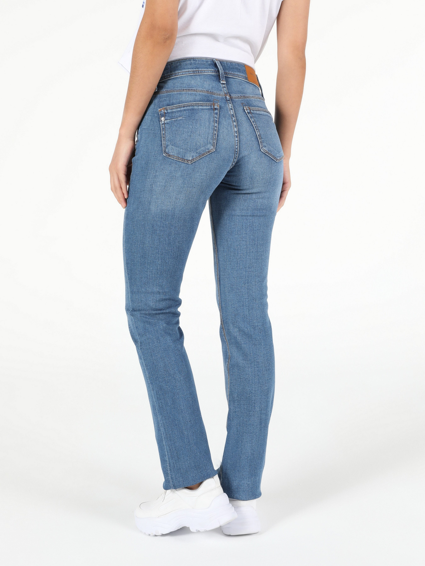 Джинсы Colin’s модель CL1051962DN08026 Джинсы Colin’s модель CL1051962DN08026 Фото