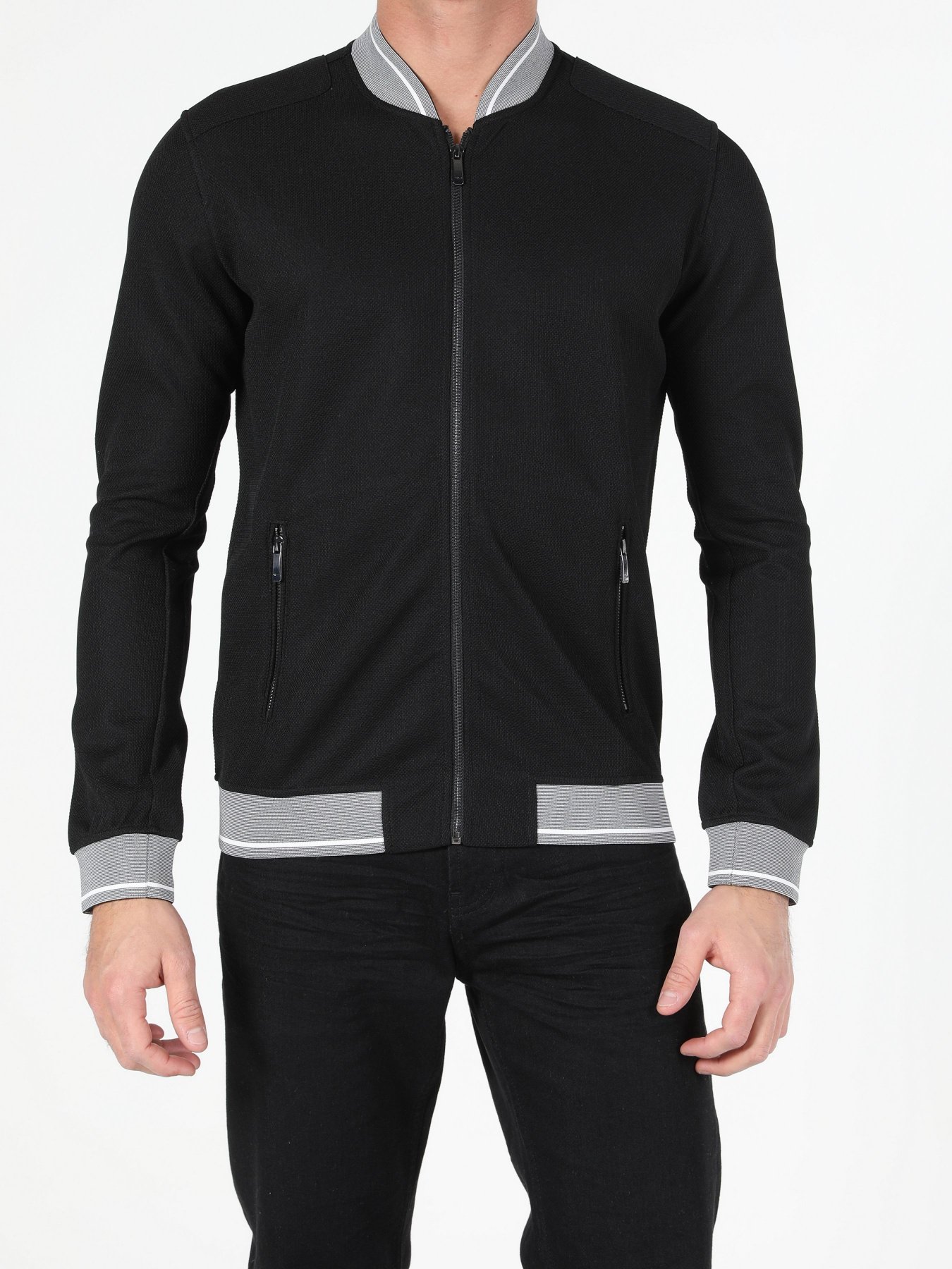 Кофта Colin’s модель CL1052987BLK Кофта Colin’s модель CL1052987BLK Фото