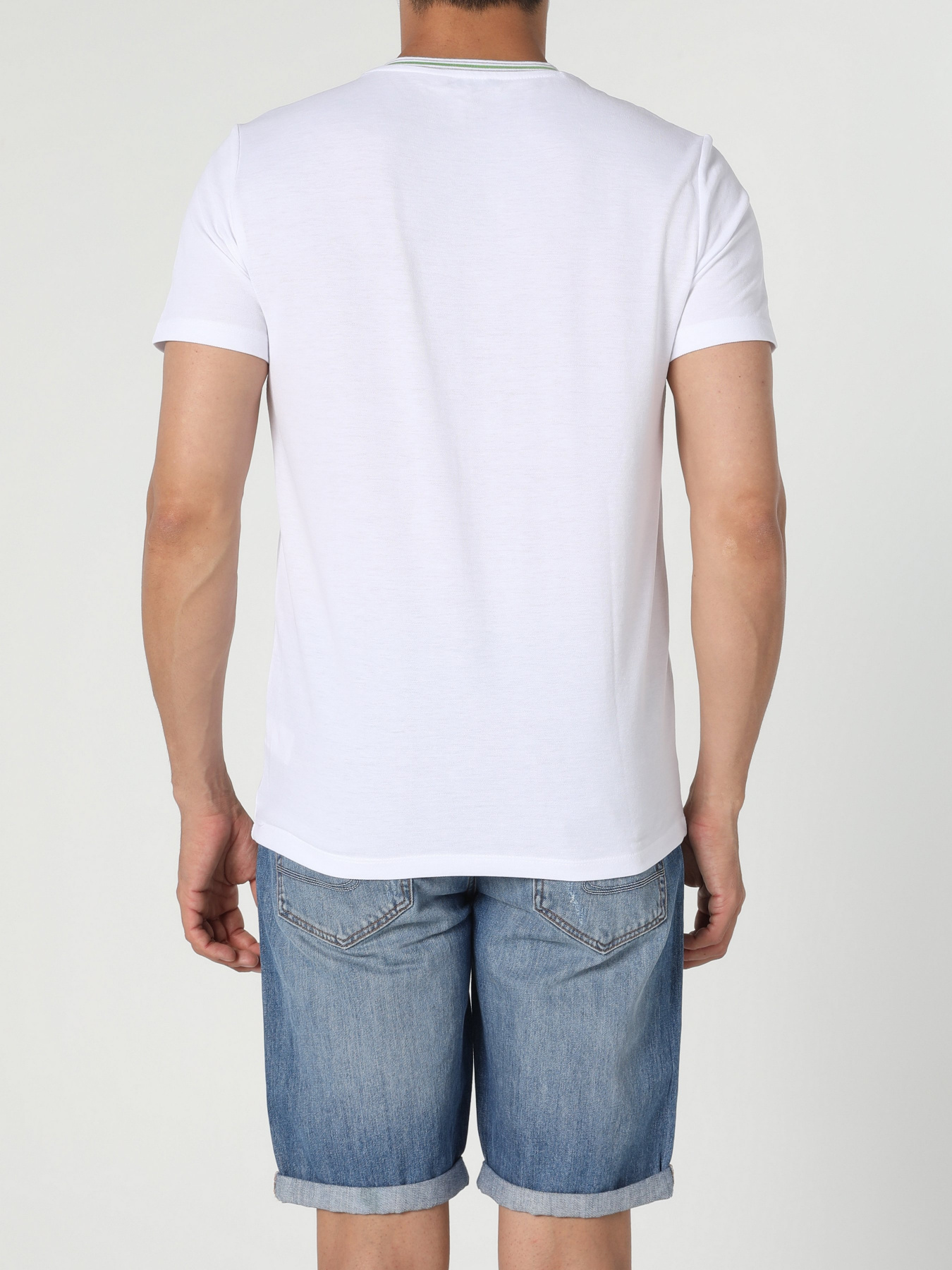 Футболки и поло Colin’s модель CL1053866WHT Фото