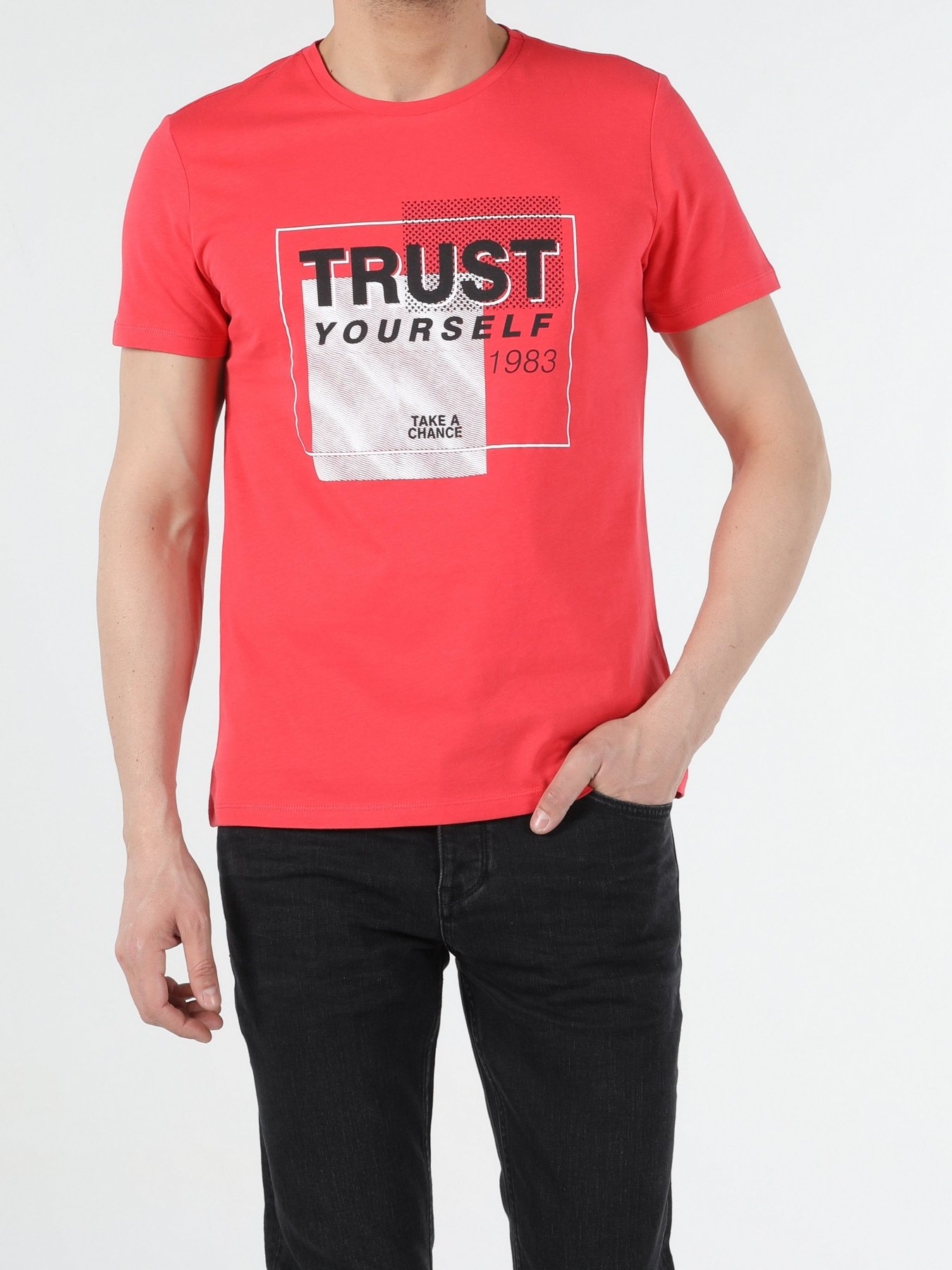 Футболки и поло Colin’s модель CL1053911RED Фото