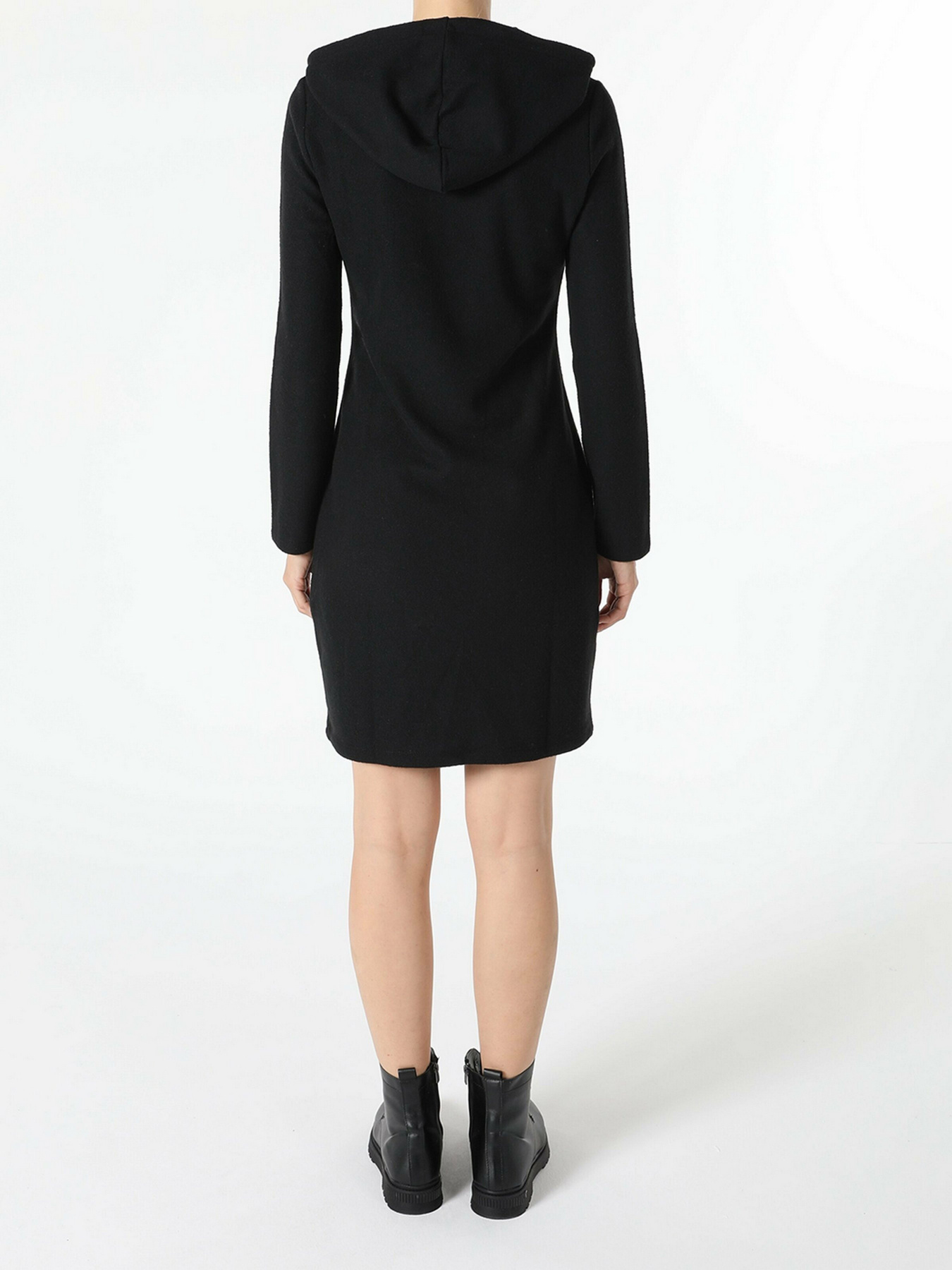 Платье мини Colin’s модель CL1055569BLK Платье мини Colin’s модель CL1055569BLK Фото