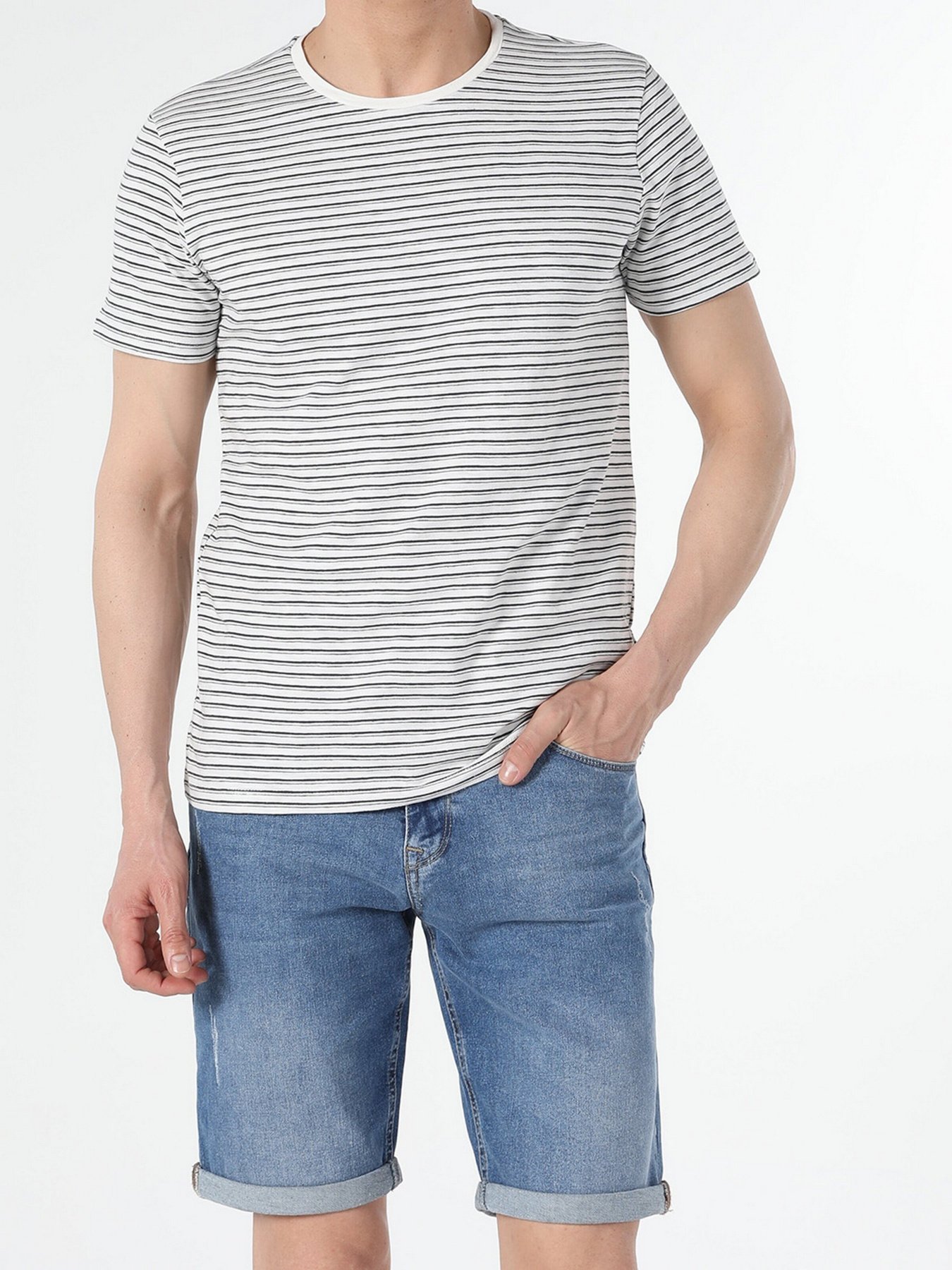 Футболки и поло Colin’s модель CL1046834OFW Фото