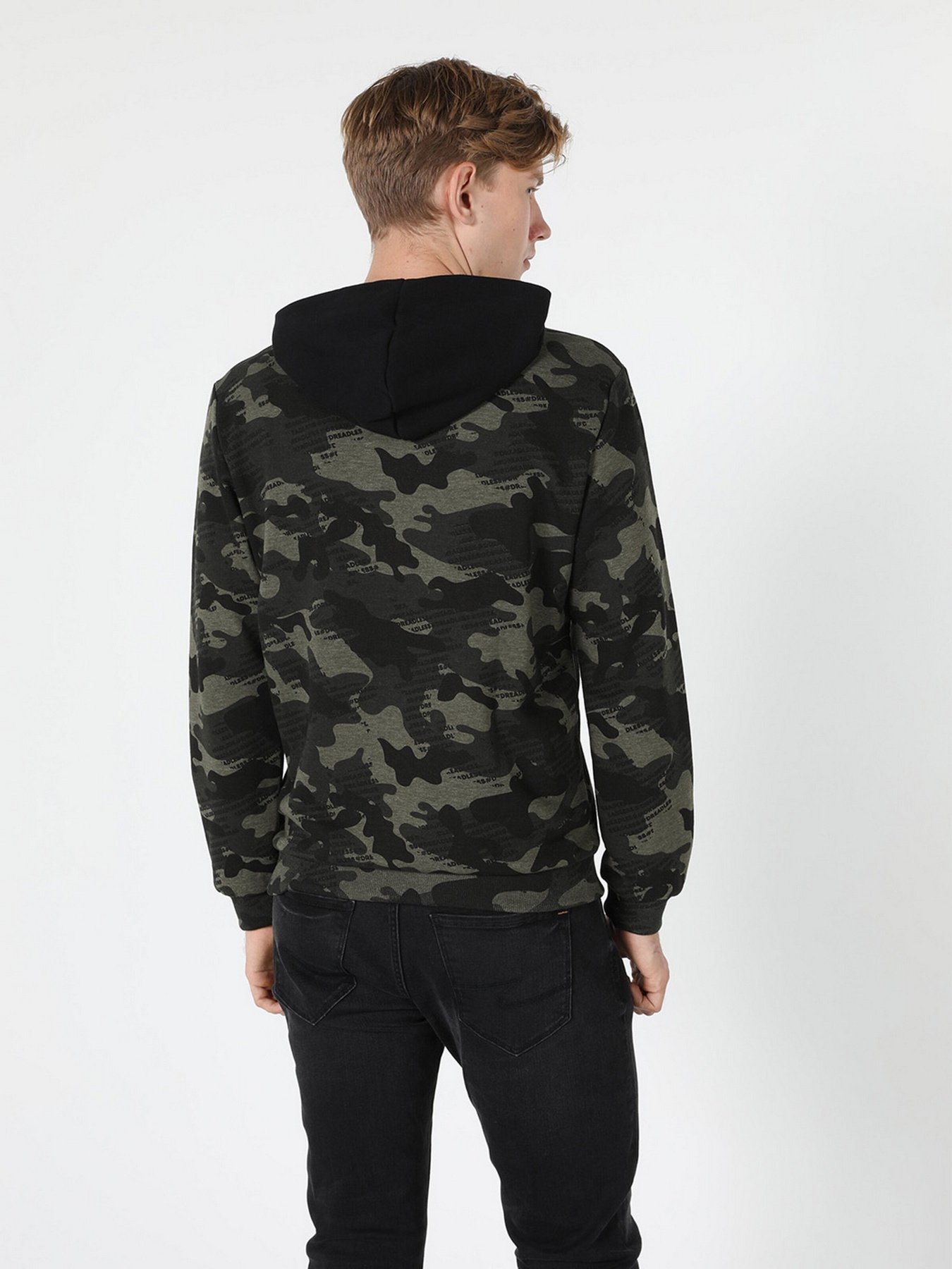 Худи Colin’s модель CL1046933KHA Худи Colin’s модель CL1046933KHA Фото