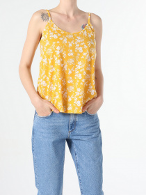 Майка Colin’s модель CL1054024MYL Майка Colin’s модель CL1054024MYL Фото